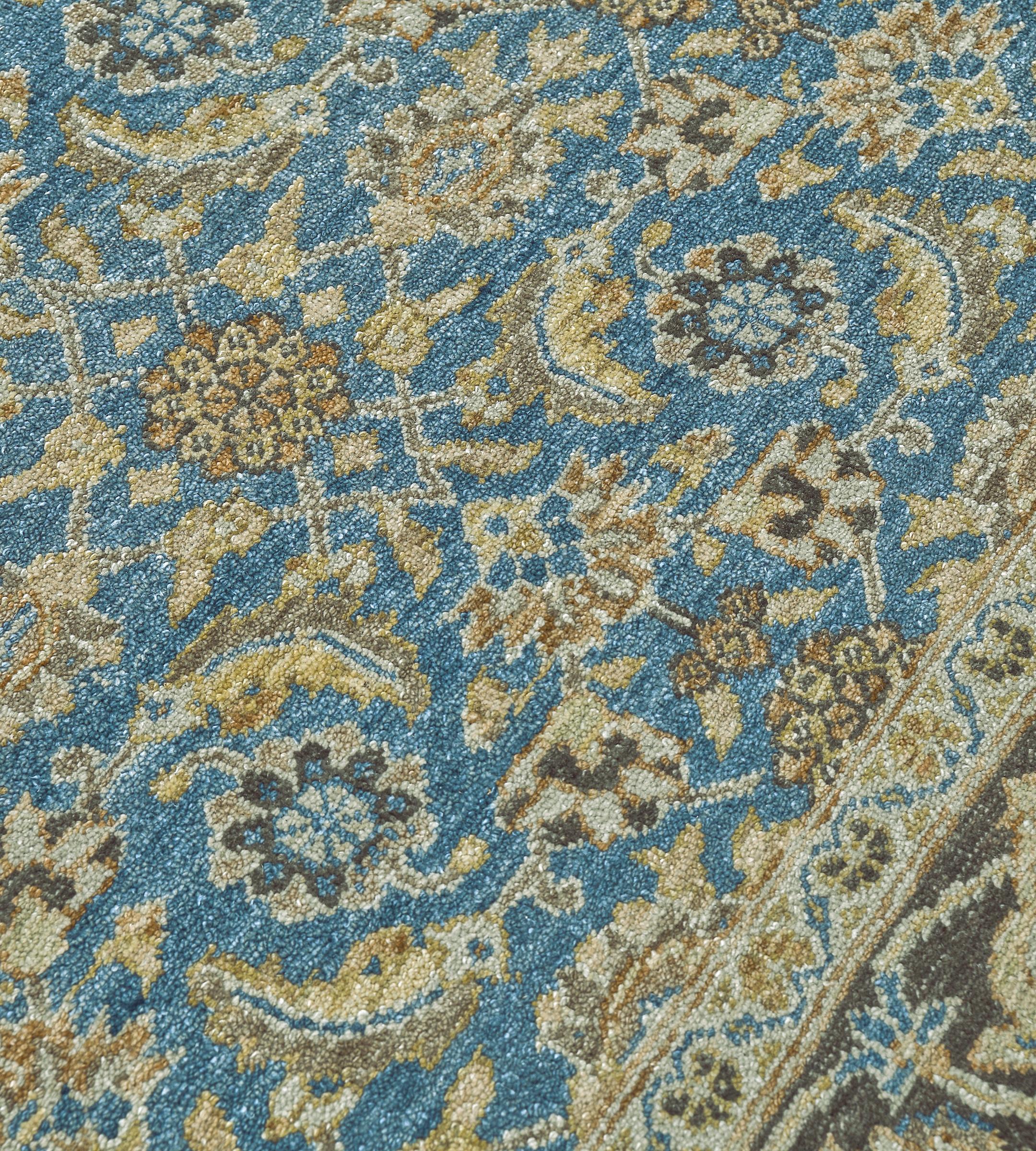 Egizio Tappeto contemporaneo in lana intrecciata a mano di ispirazione Tabriz blu in vendita