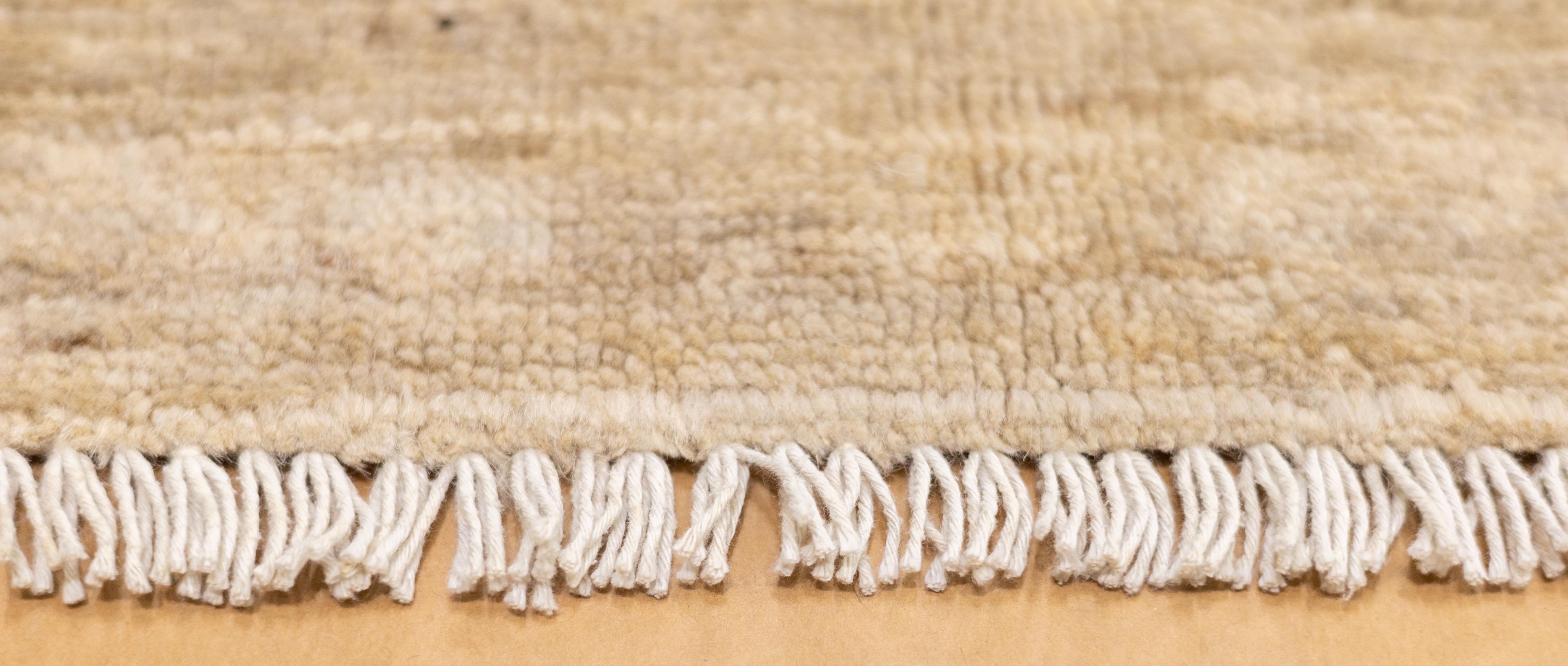 Contemporary Wool Rug 4'1