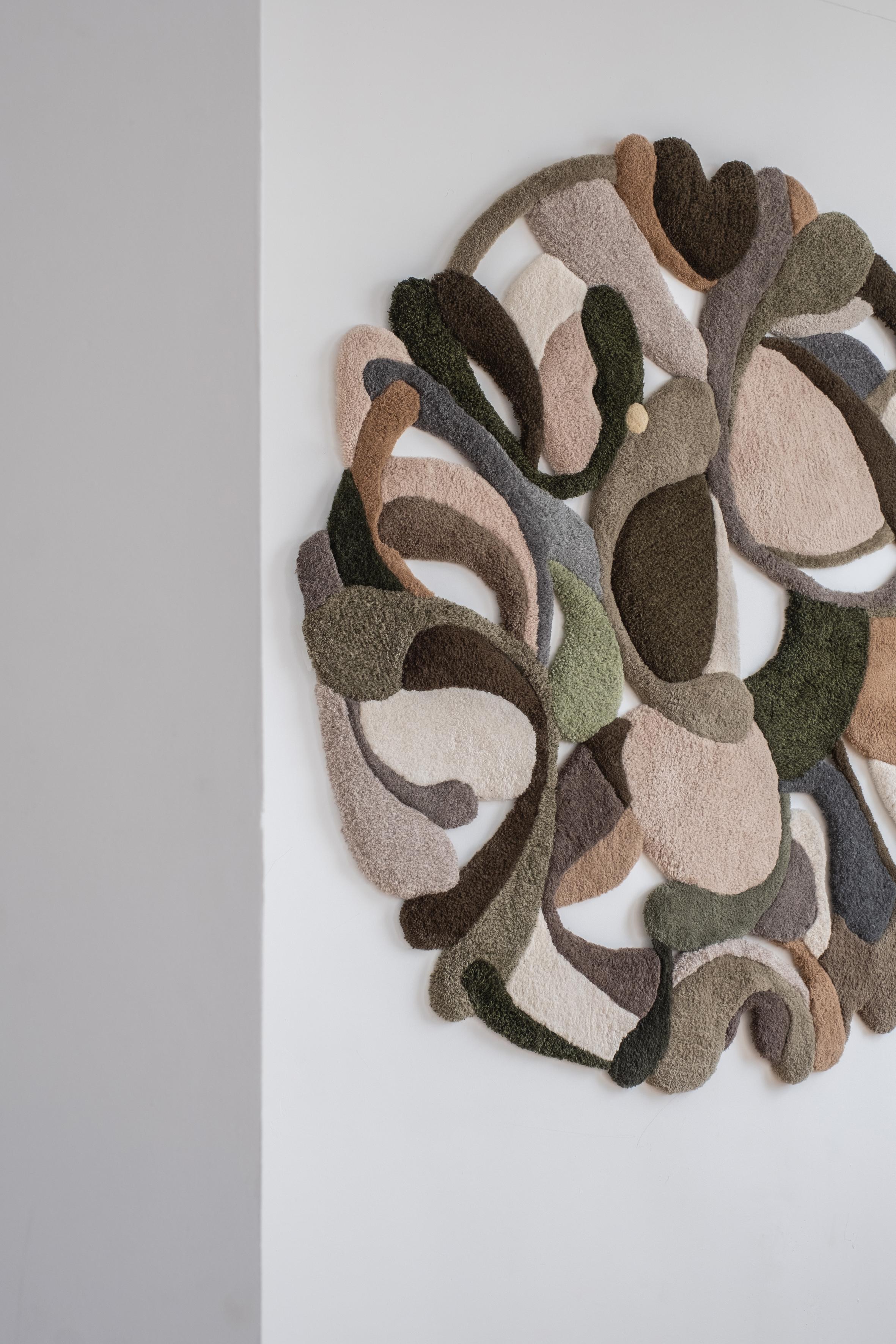 Contemporary Wool Wall Tapestry with Shades of Green, Opus LXXIII by Mira Sohlen In New Condition For Sale In 1204, CH
