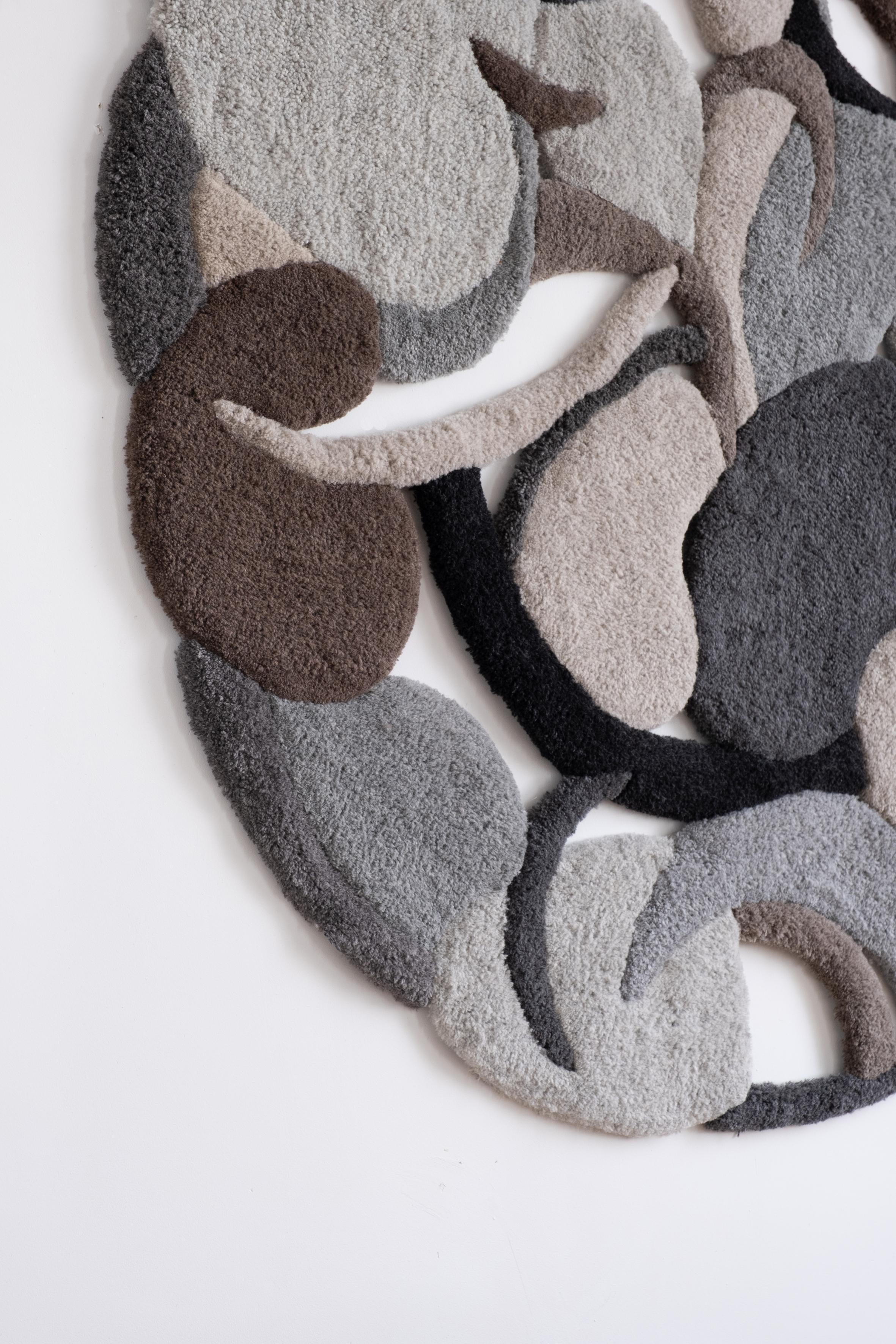 Zeitgenössischer Wandteppich aus Wolle mit Grüntönen, Opus LXXXI von Mira Sohlen (21. Jahrhundert und zeitgenössisch) im Angebot