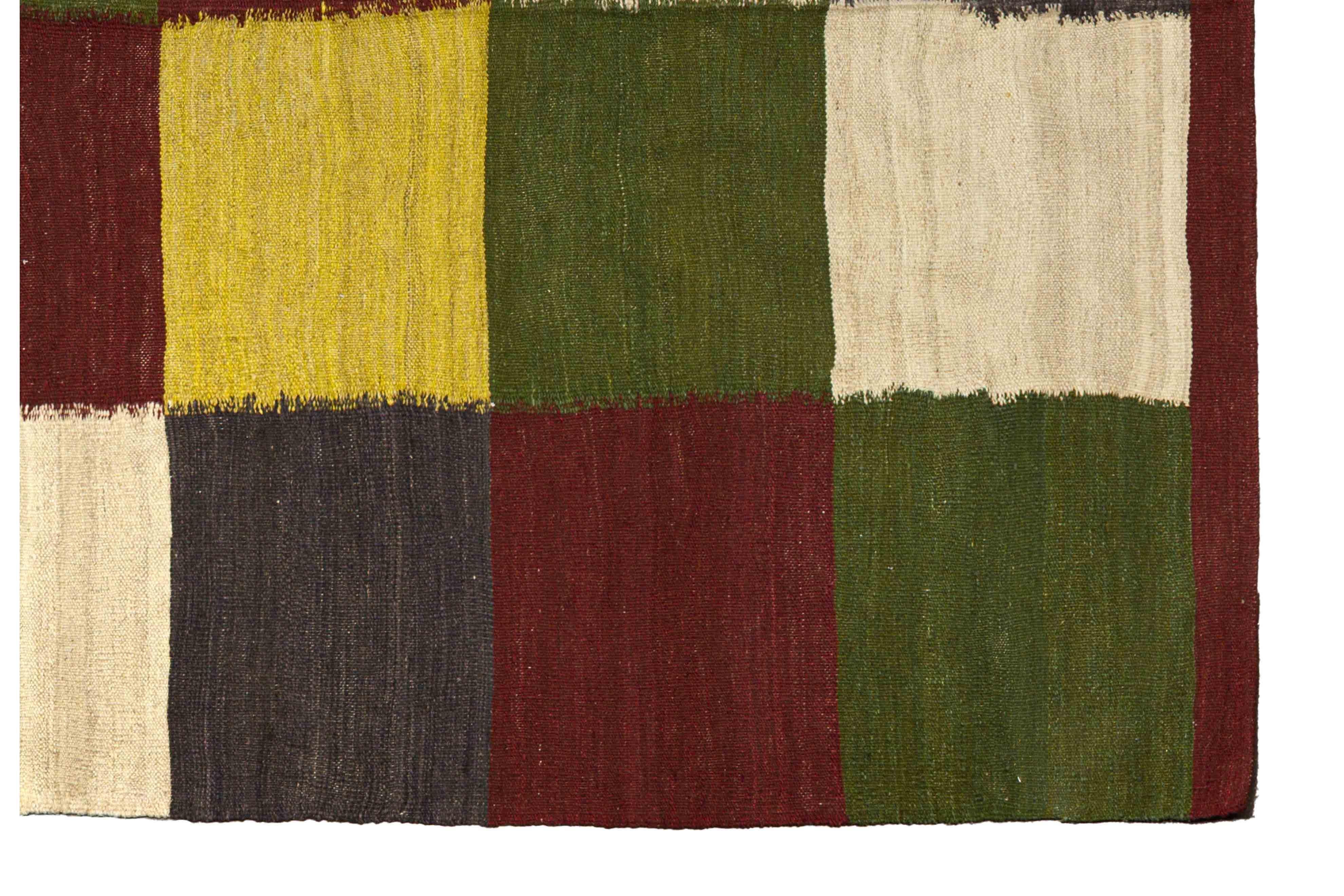 Contemporary Woven Rug, 5 ft × 8 ft , rote, grüne und blaue Blöcke im Zustand „Hervorragend“ im Angebot in Dallas, TX