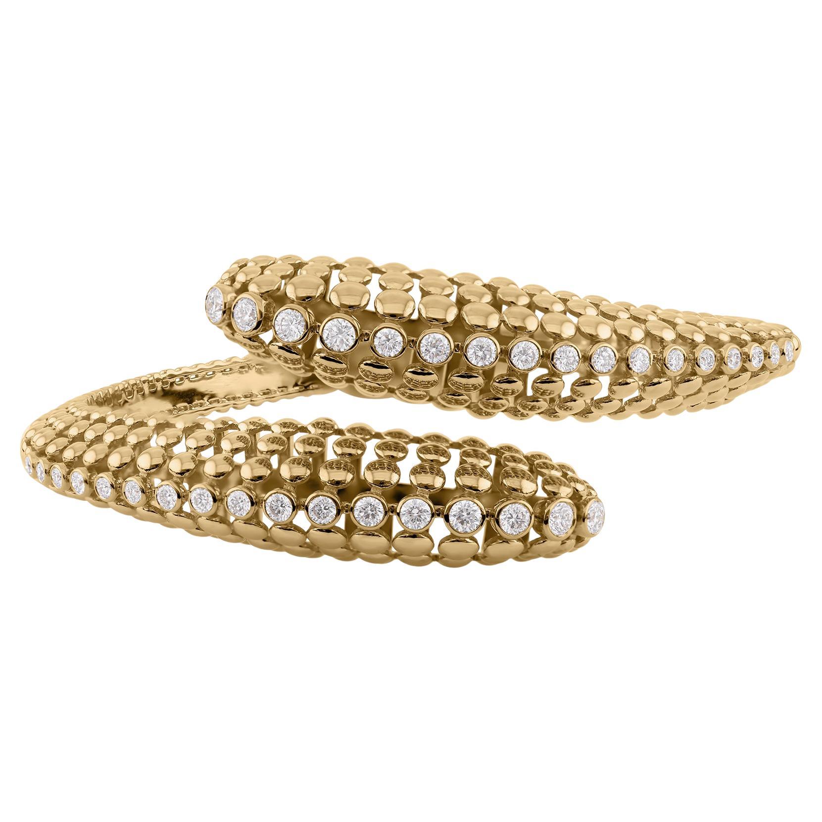 Contemporary Wraparound Bracelet in 18k Solid Gold with 1.57Ct Diamonds For Sale
