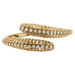 Contemporary Wraparound Bracelet in 18k Solid Gold with 1.57Ct Diamonds