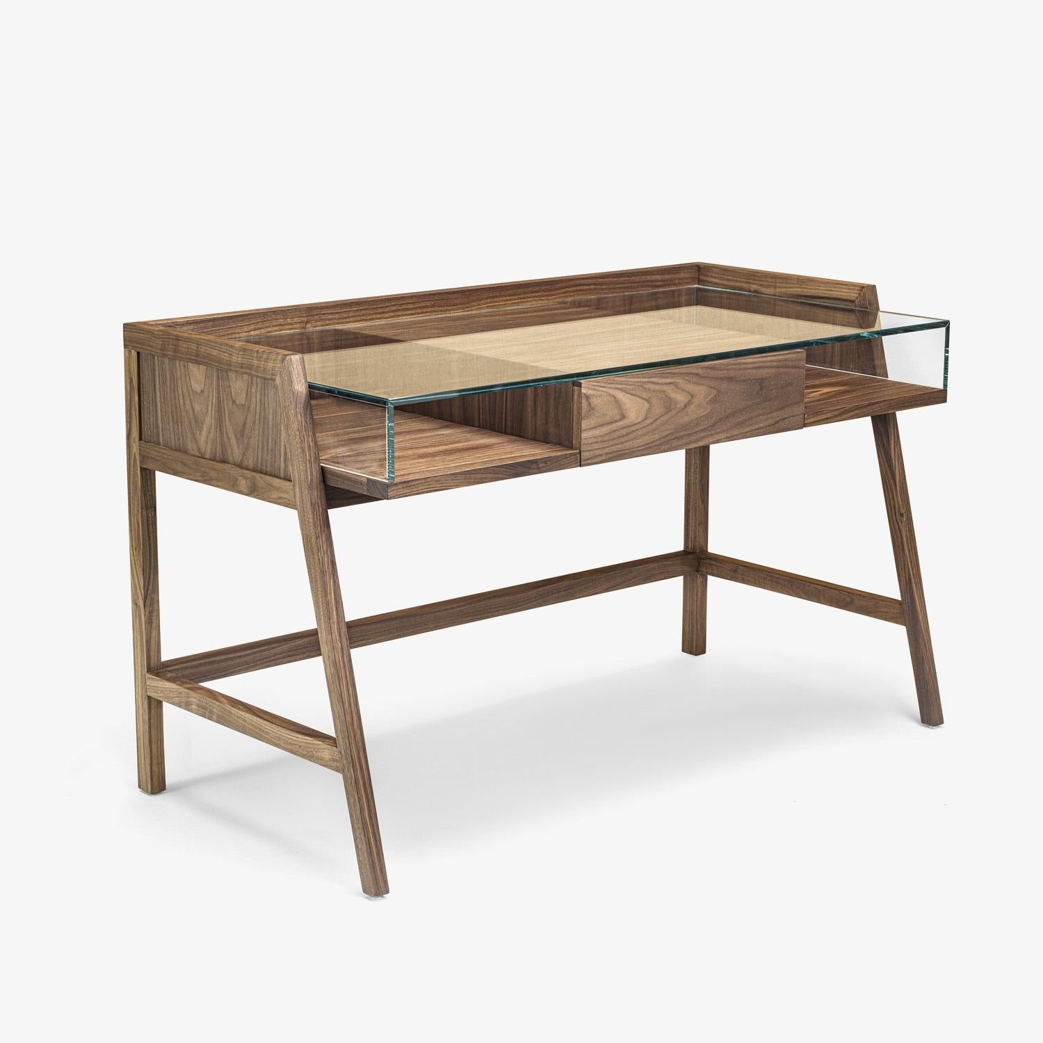 Zeitgenössischer Schreibtisch aus Massivholz und Glasarbeitsplatte im Angebot