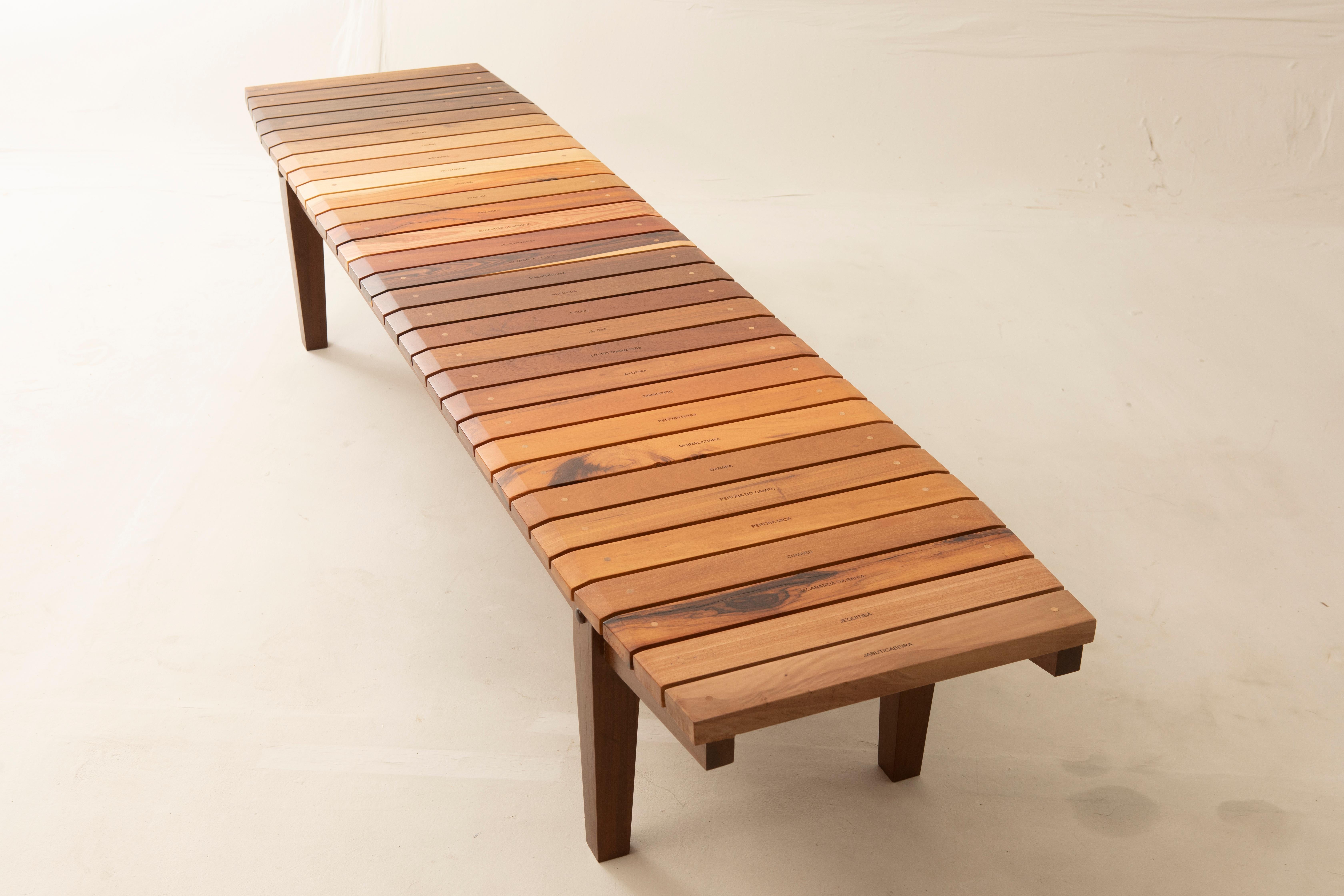 Banc à lattes contemporain 