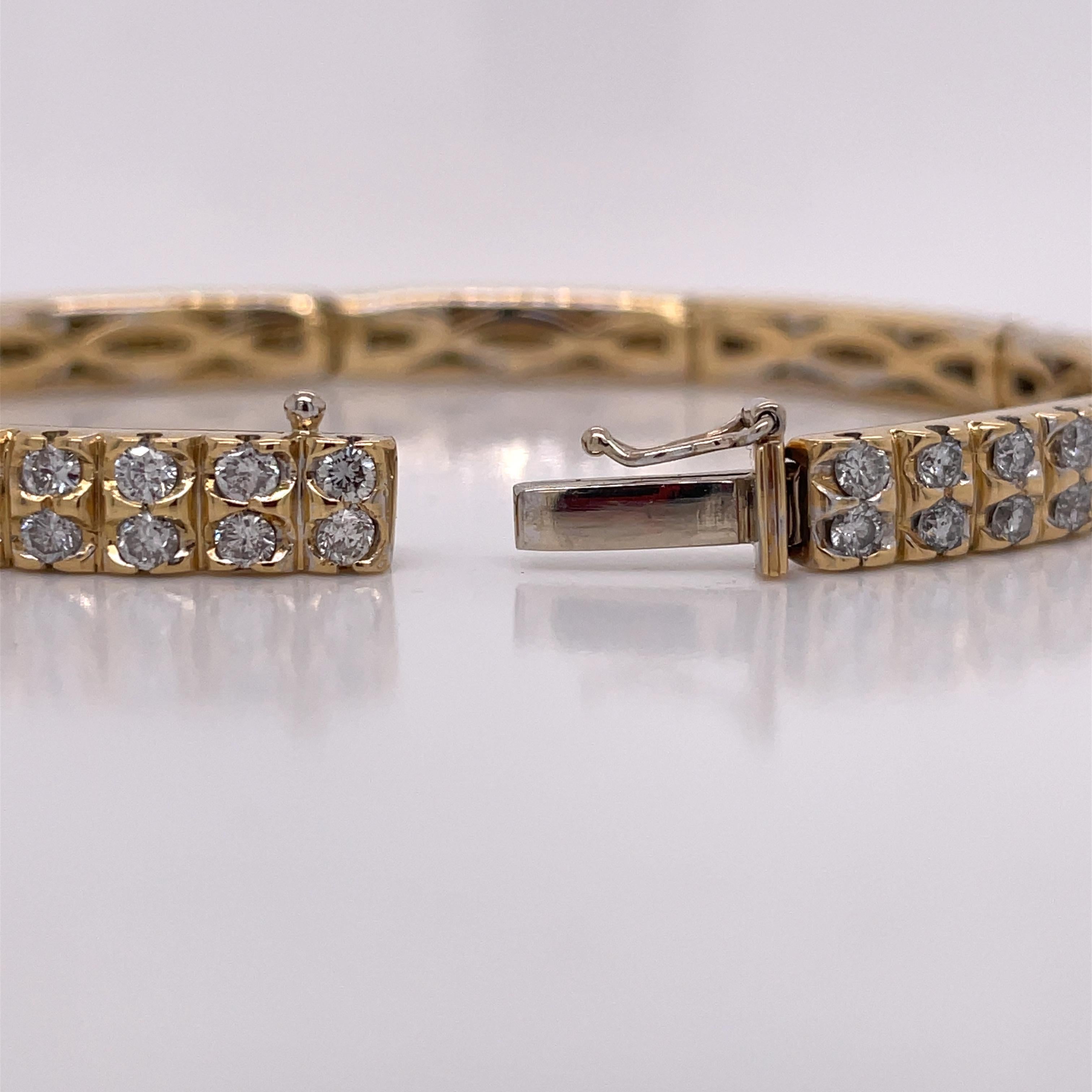 Contemporary Yellow Gold Diamond Bar Bracelet For Sale 1