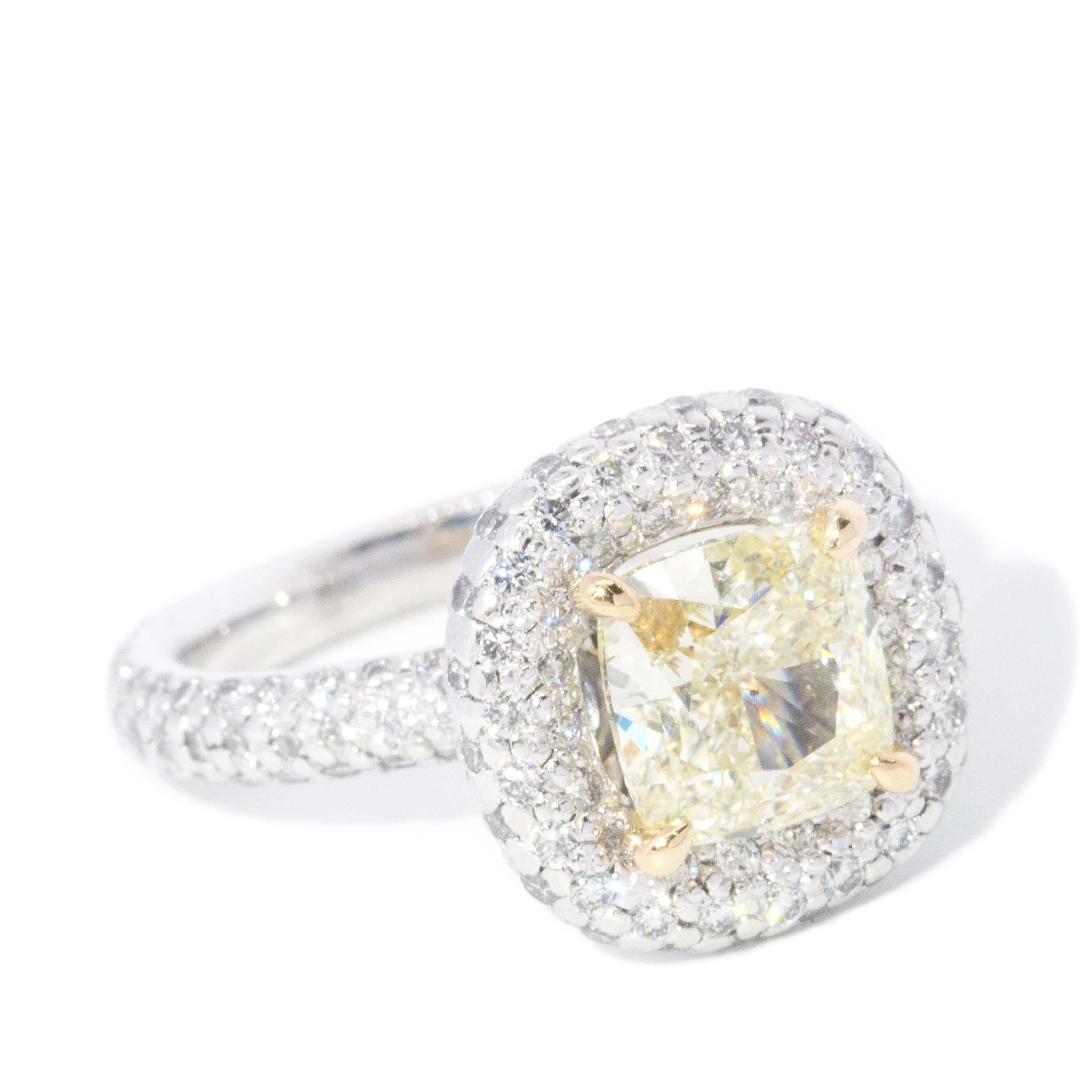Contemporary Yellow & Pave White Diamond Ring 18ct White Gold In condizioni buone in vendita a Hamilton, AU