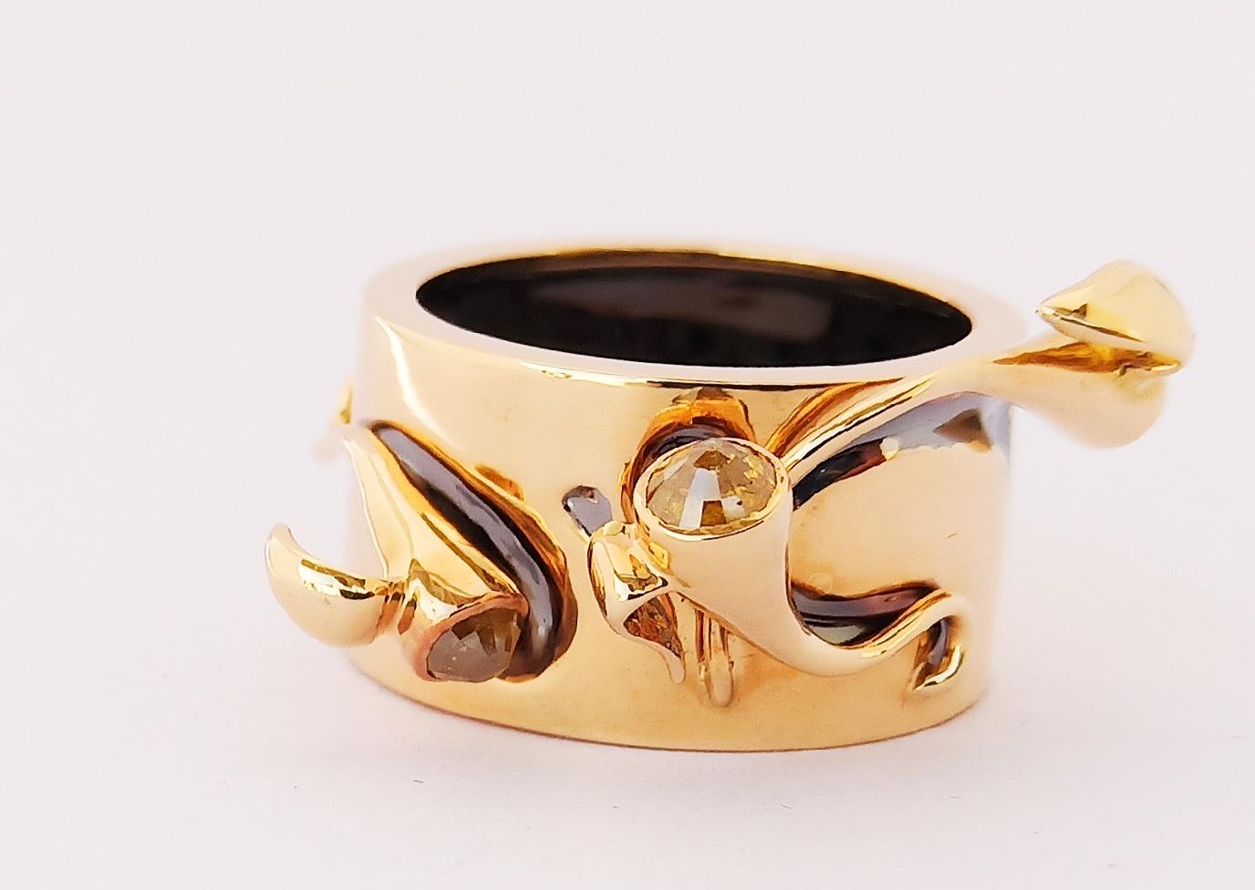 Women's Contemporary Yellow Rose Cut Diamond 18 Karat Yellow Gold Band Ring For Sale