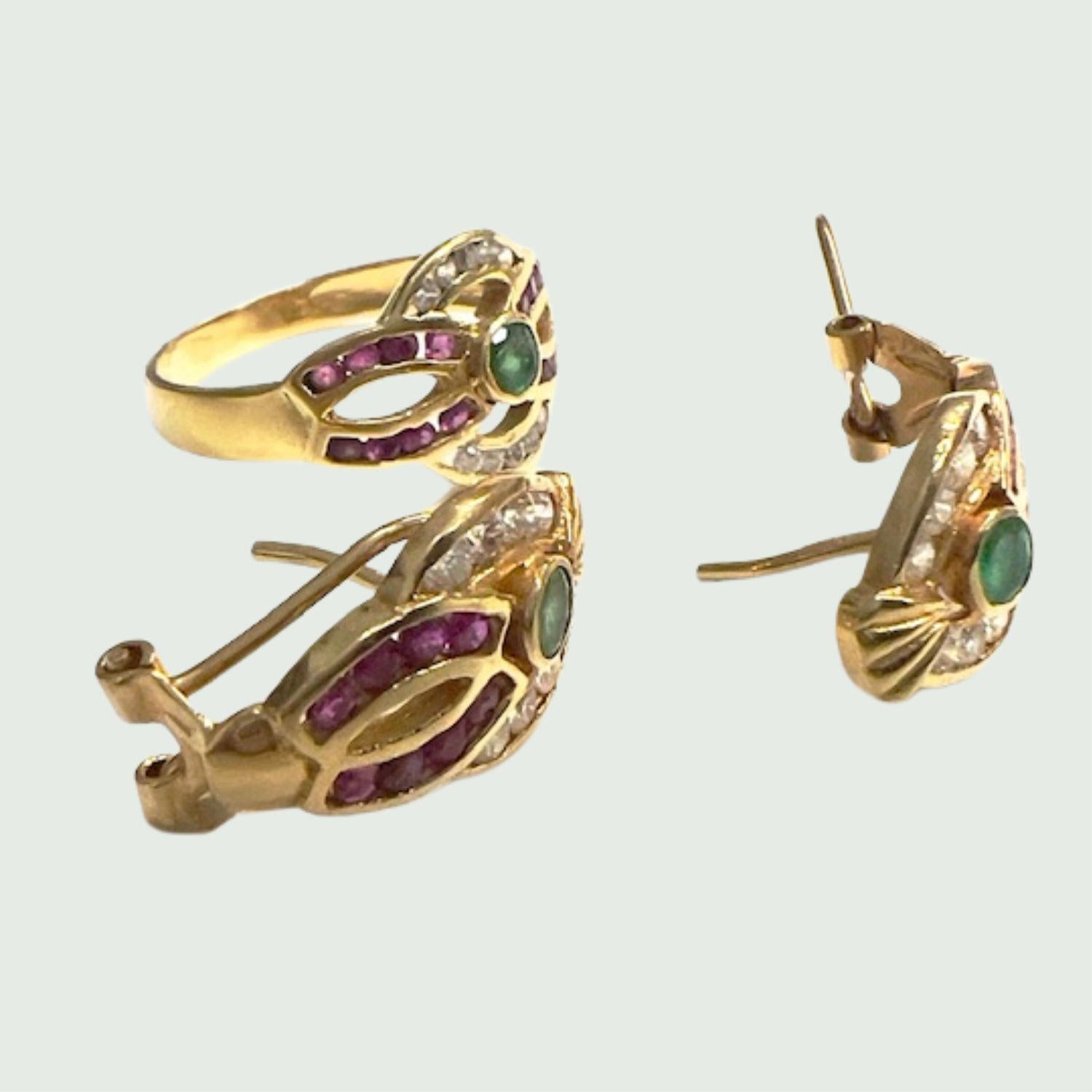 Contemporary Zircon, Emeralds, a Rubies 18 kts yellow Gold Earrings and Ring  For Sale 1