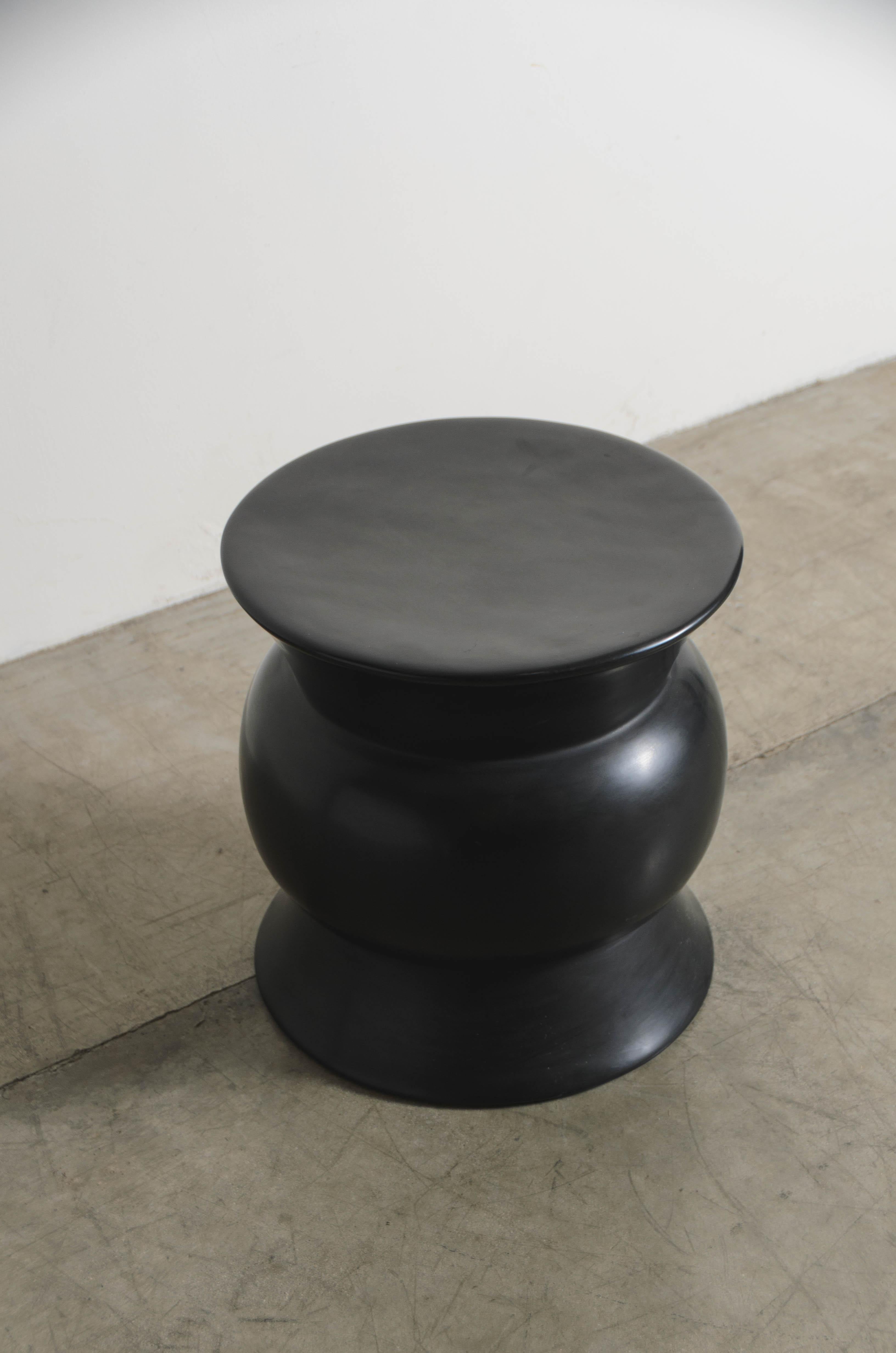 Moderne Tabouret de tambour contemporain Zun en laque noire de Robert Kuo, édition limitée en vente