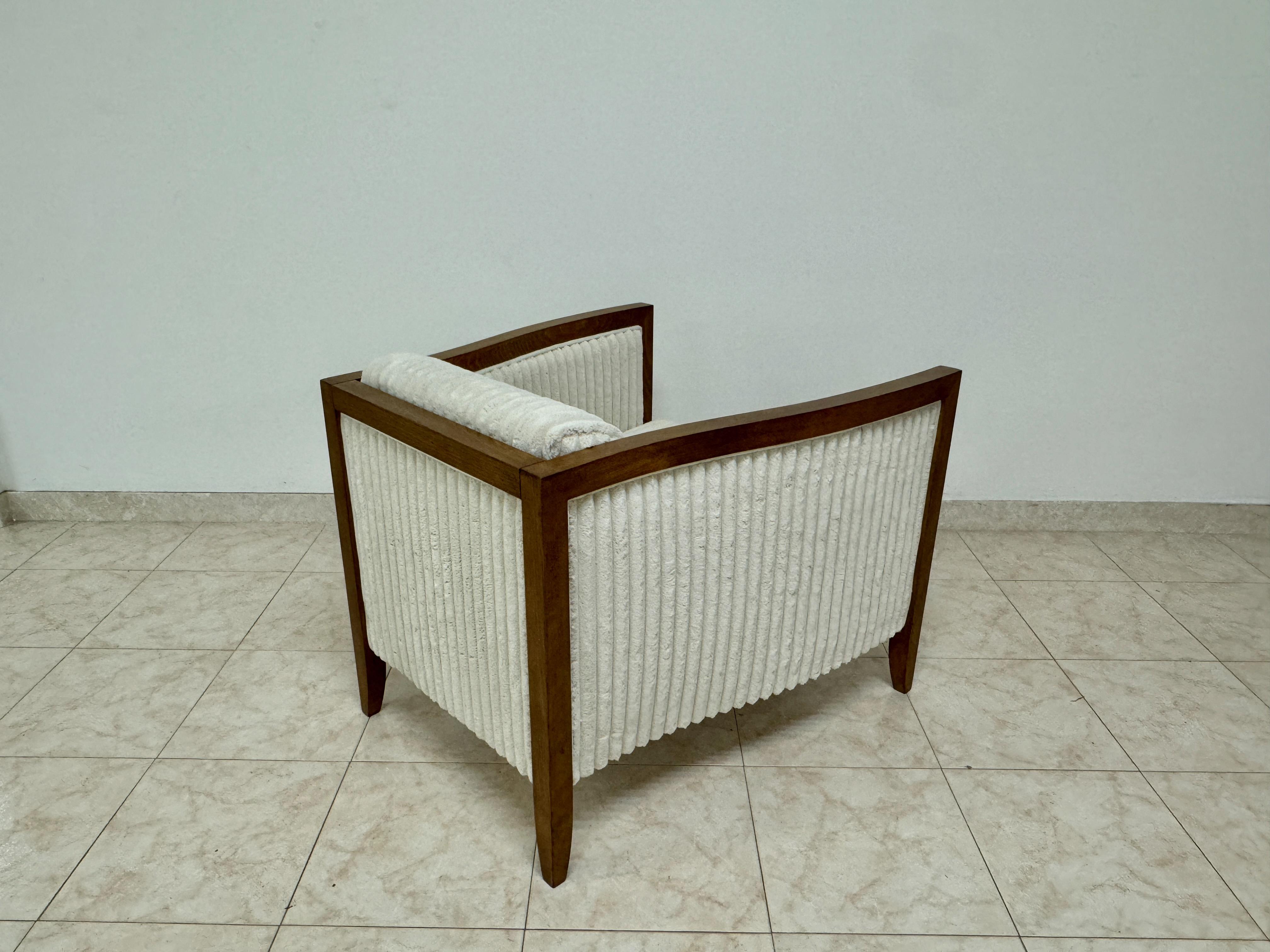 Contemporay Italian Armchair For Sale 3