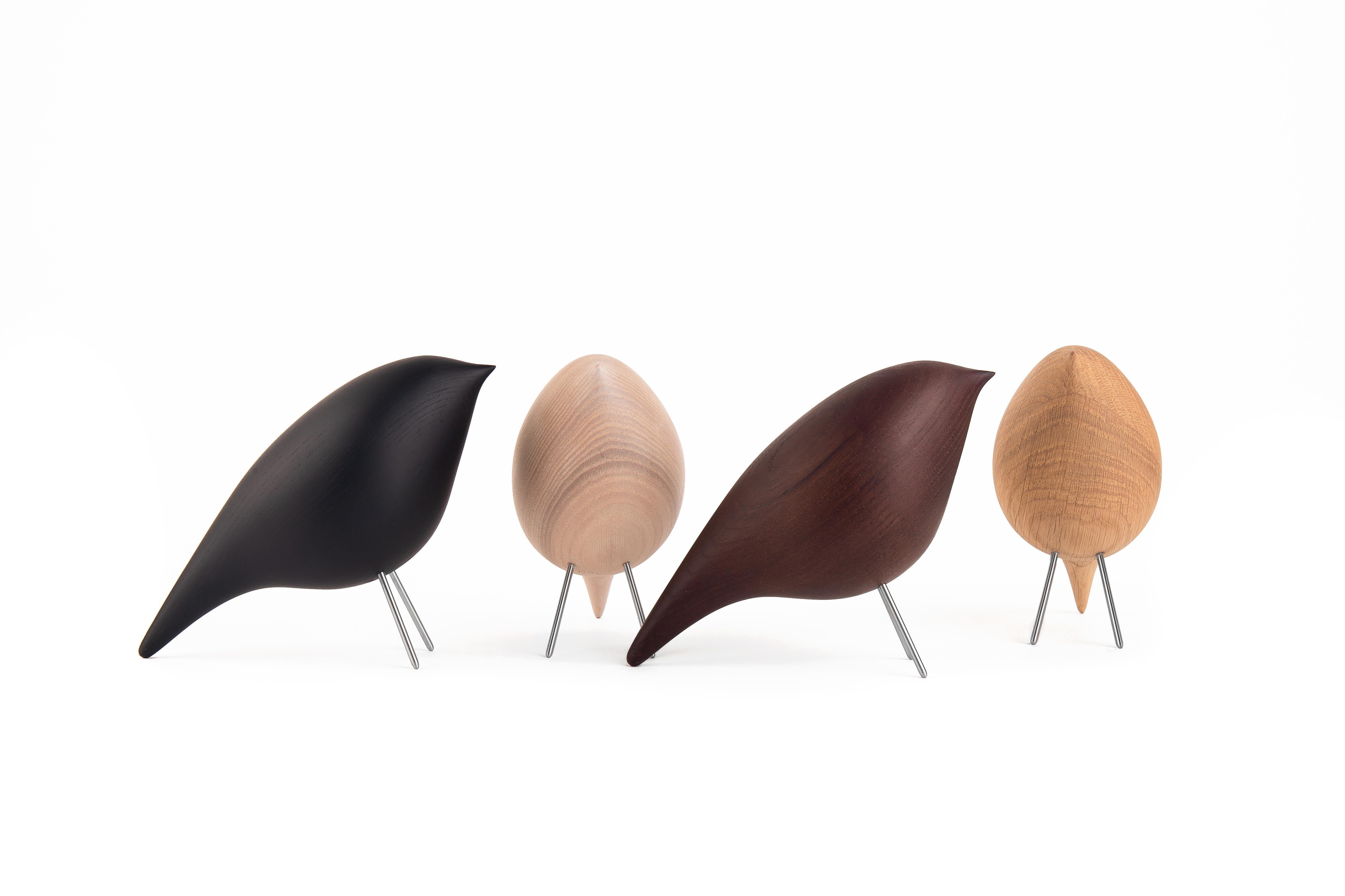 Contemporay Tweety Decorative Bird CS2 by Noom, Brown Ashwood, In stock In New Condition For Sale In Paris, FR