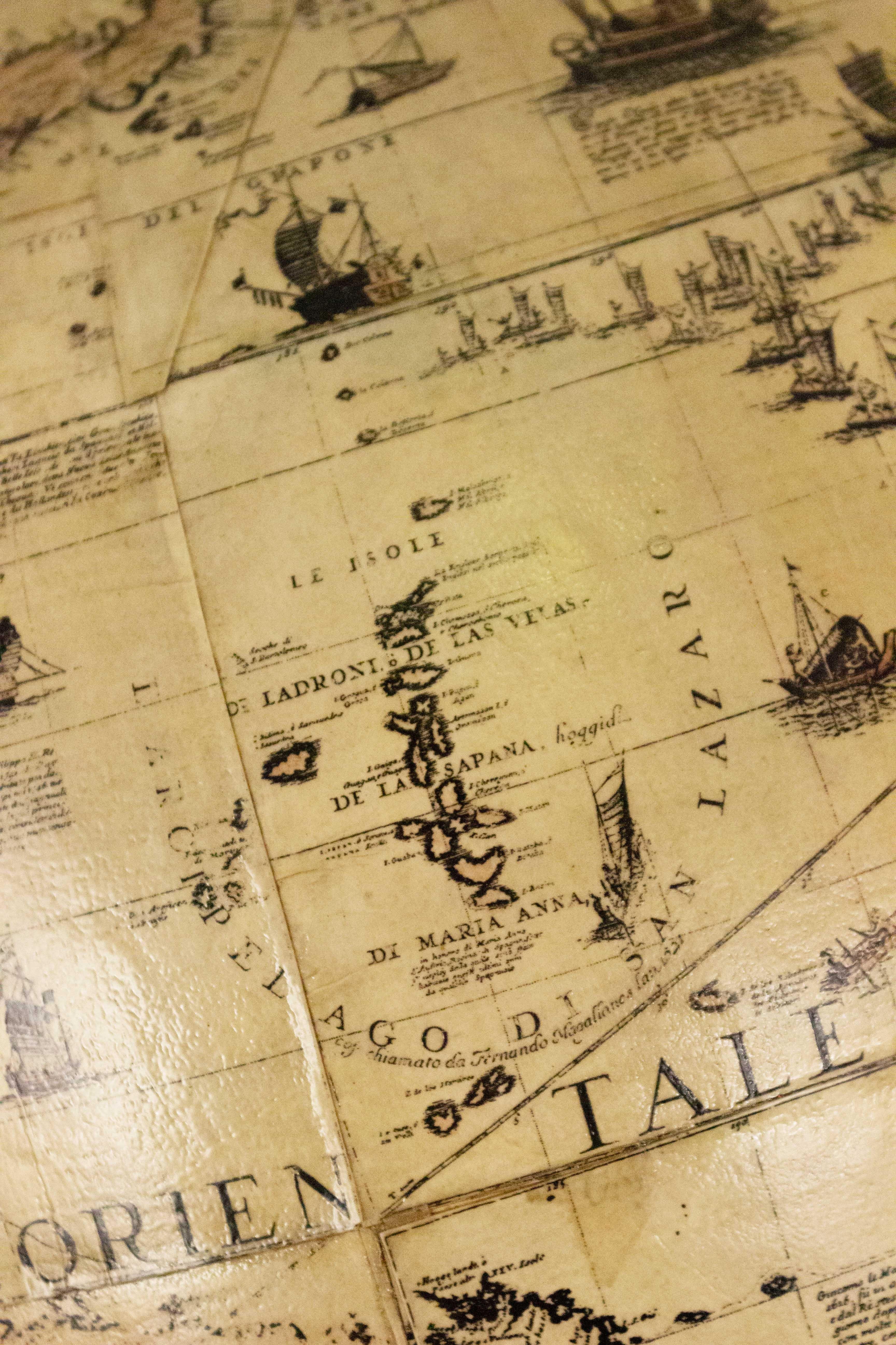 Continental 17th Century Style Globe In Good Condition In Queens, NY