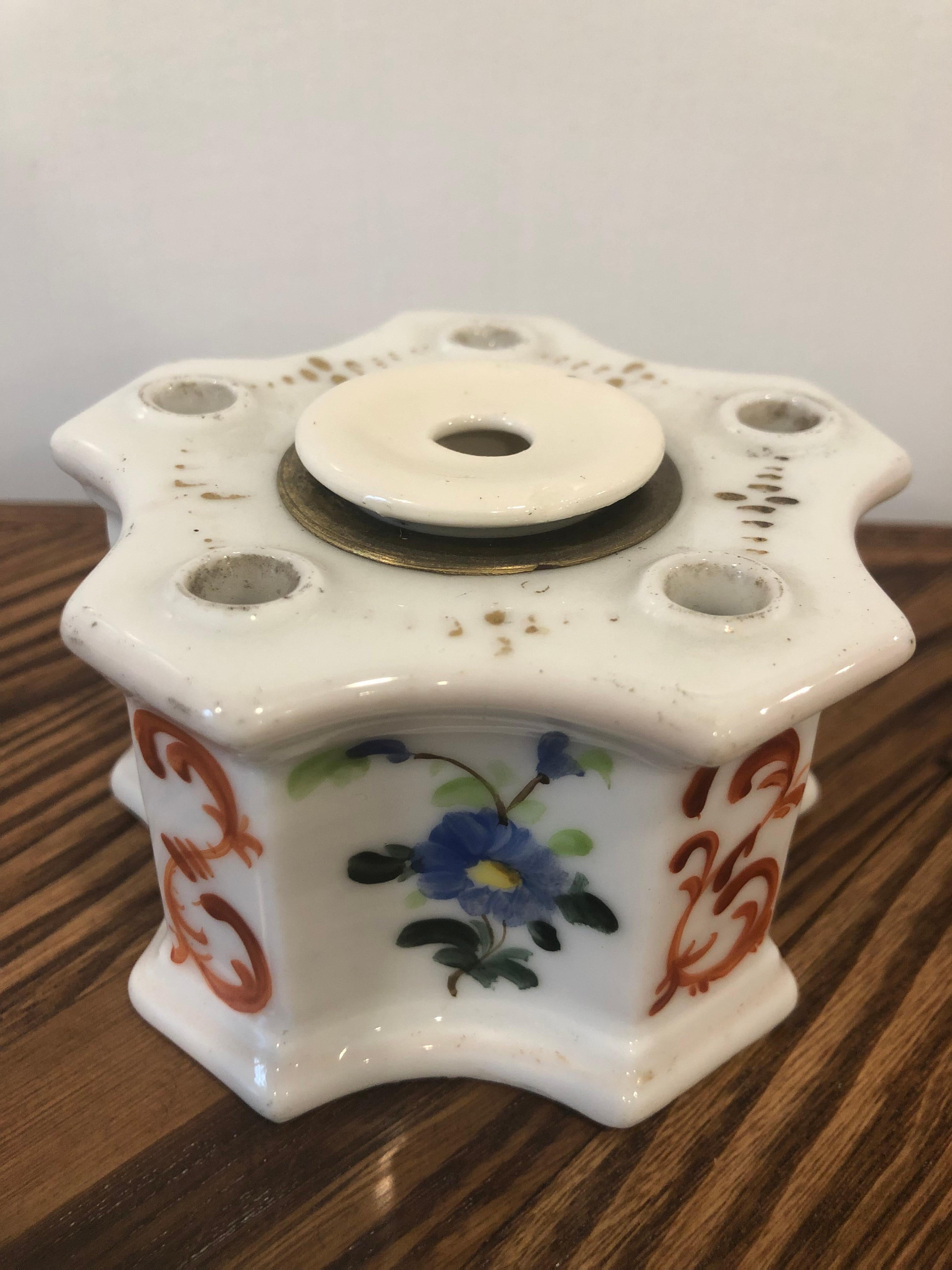Continental 1830 Porcelain hand painted five sided brass lip inkwell, inkpot. This is a very nice piece from a private collector who traveled the world buying and selling wonderful pieces.