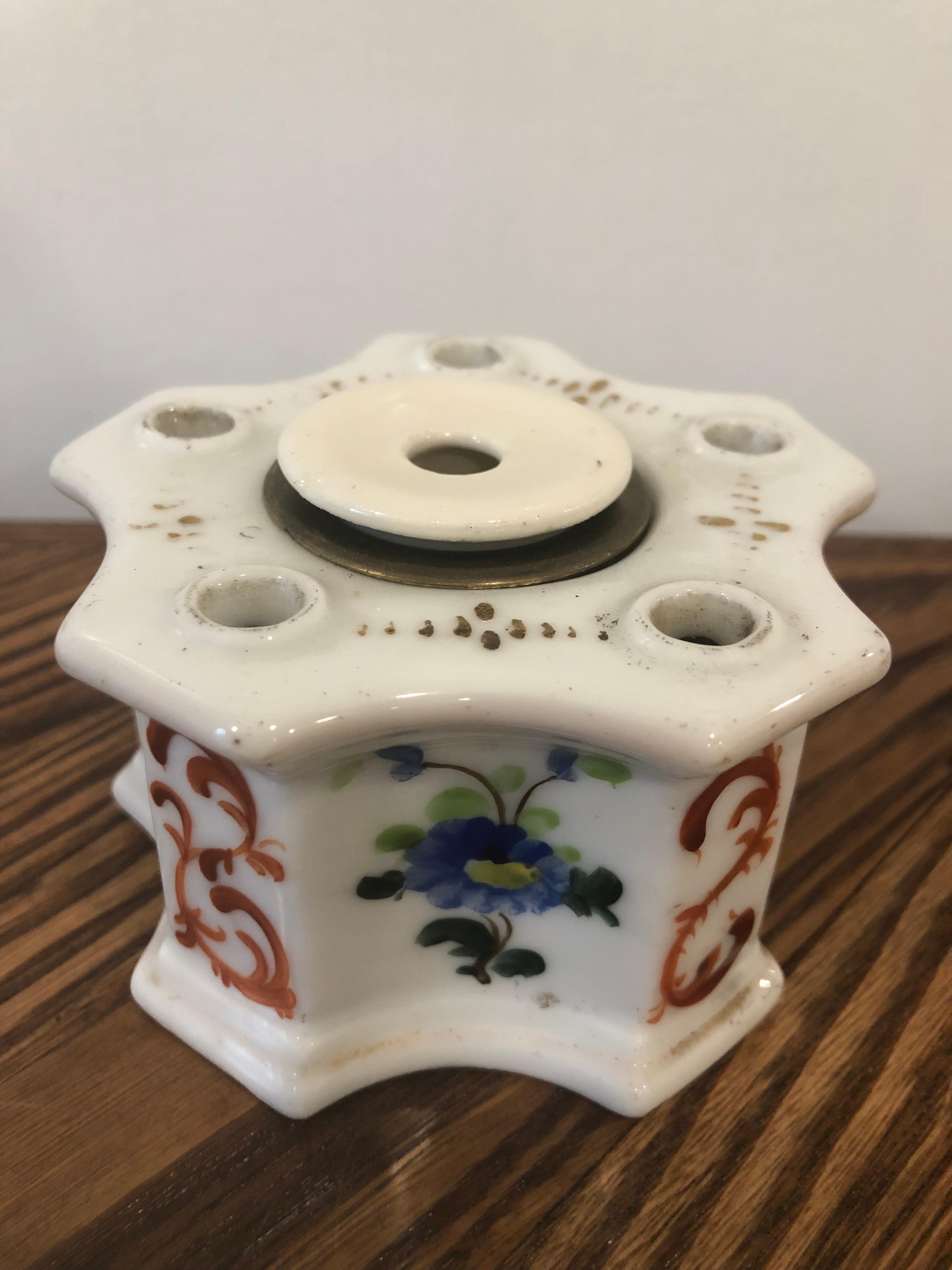 European  Continental 1830 Porcelain Hand Painted Inkwell For Sale