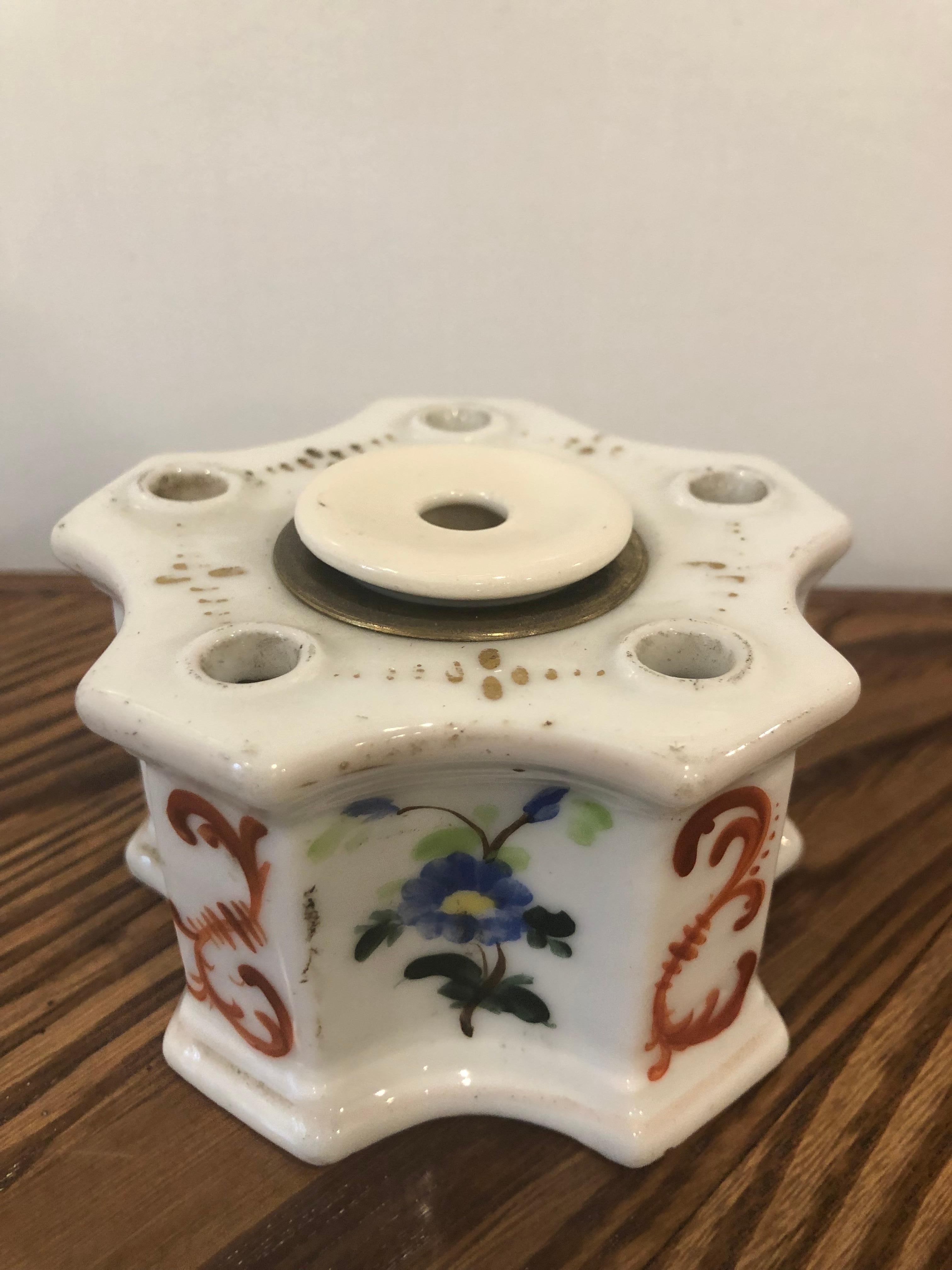 19th Century  Continental 1830 Porcelain Hand Painted Inkwell For Sale