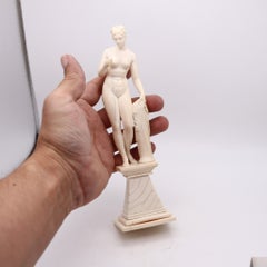 CONTINENTAL 19th Century Antique Carved Sculpture Of Standing Naked Venus