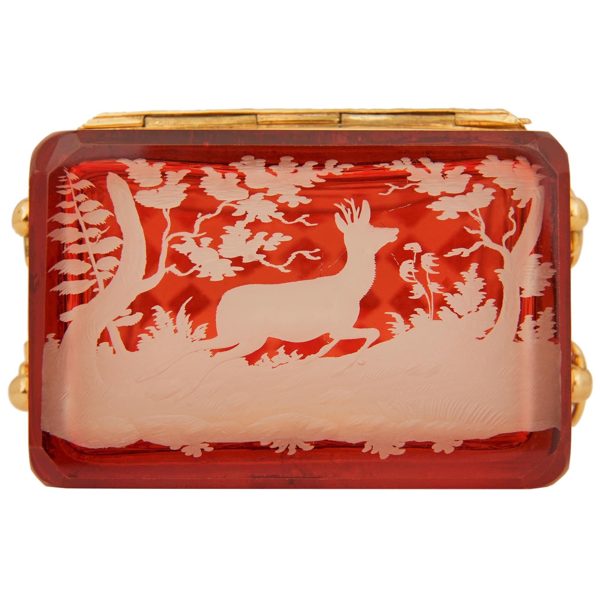 Continental 19th century etched Crystal and Ormolu box For Sale 2
