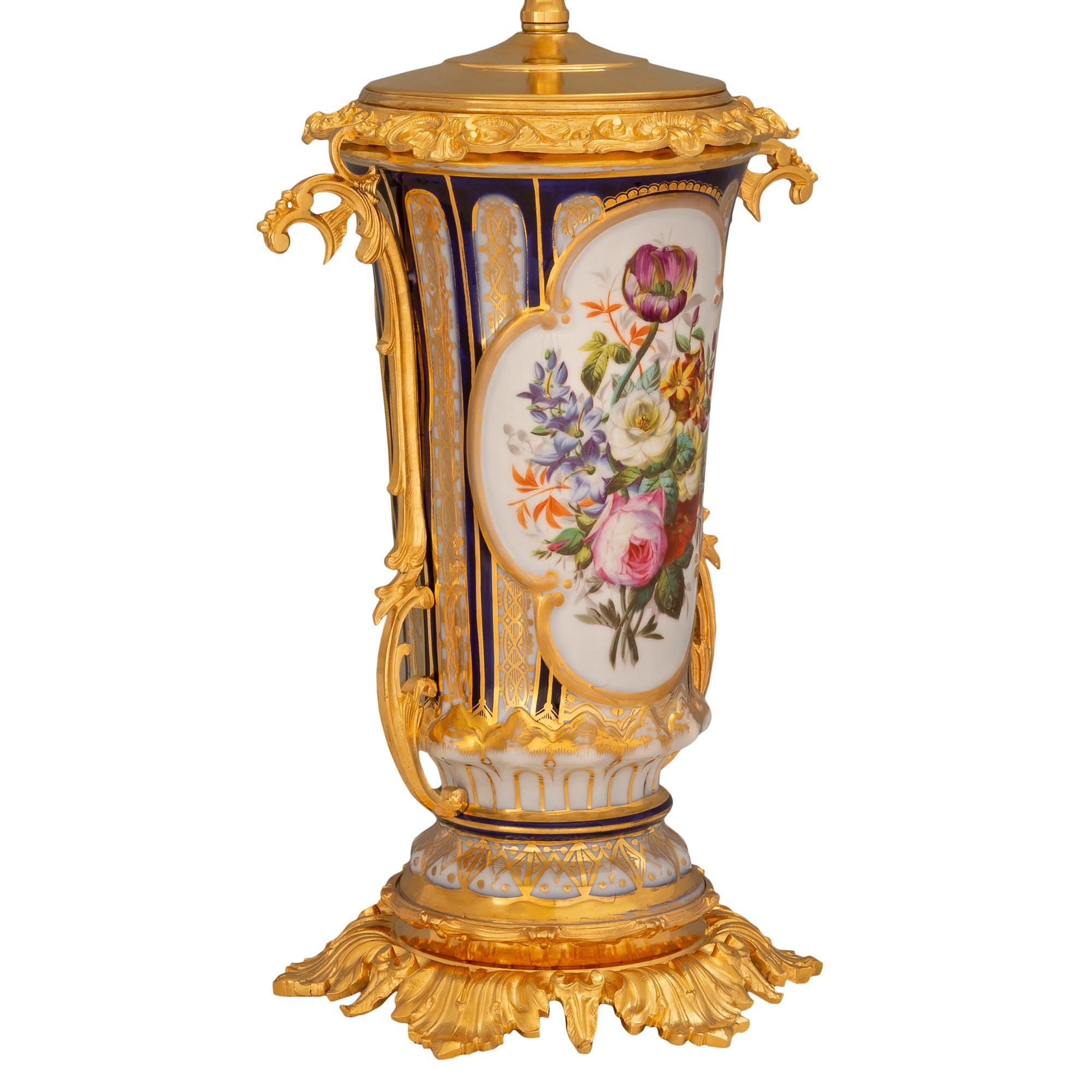 Continental 19th Century Louis XV St. Porcelain And Ormolu Lamp In Good Condition For Sale In West Palm Beach, FL