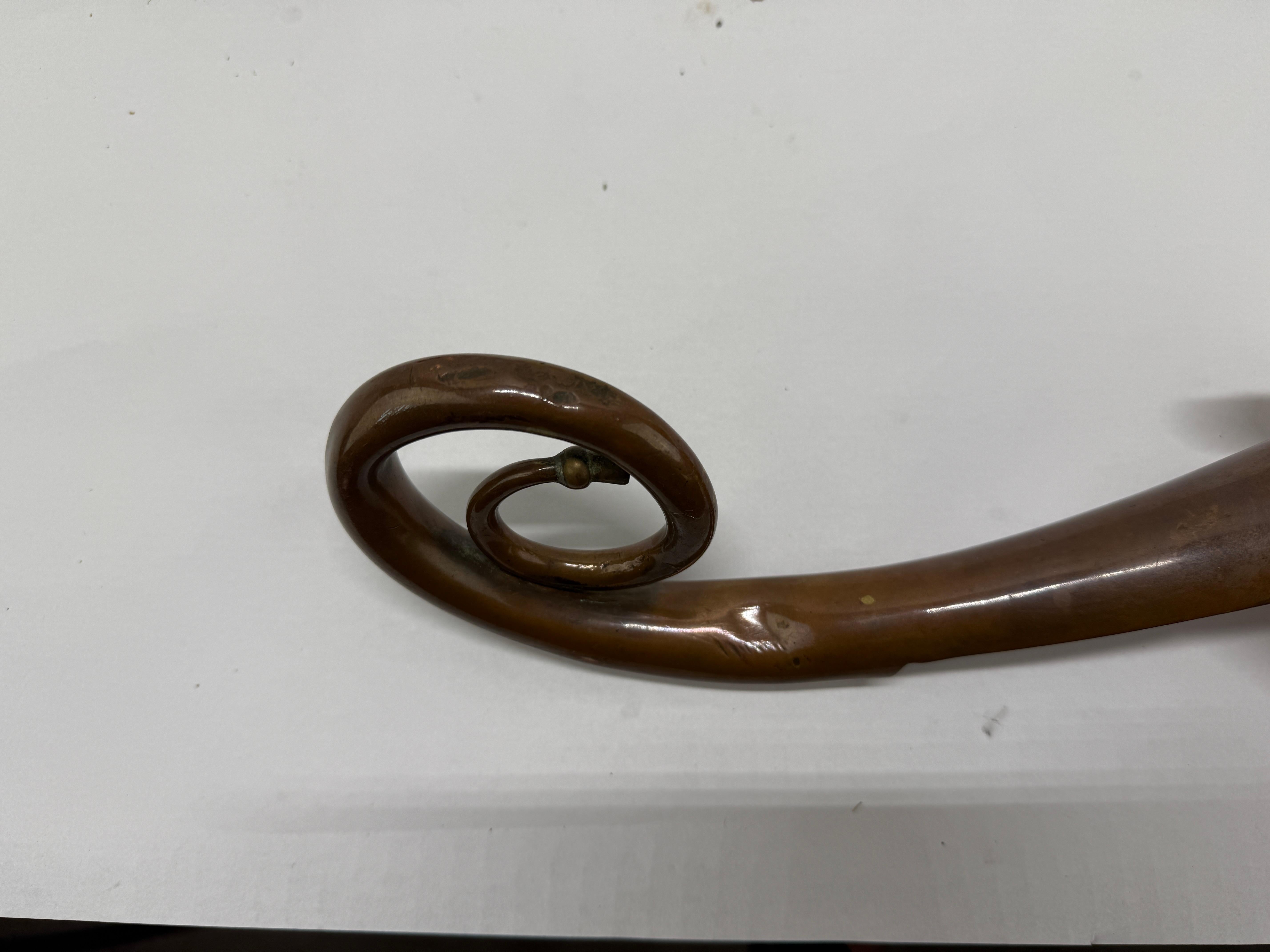 Continental Art Nouveau Bronze Shoehorn In the Form of a Hunting Horn C. 1900 For Sale 1