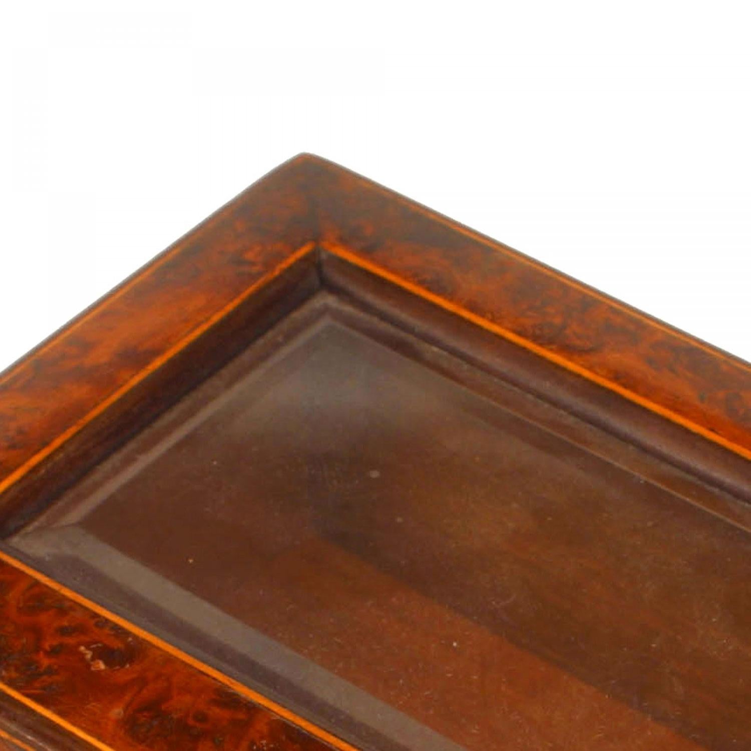 Kontinentale Österreichische Maser und Satinholz Box im Zustand „Gut“ im Angebot in Queens, NY