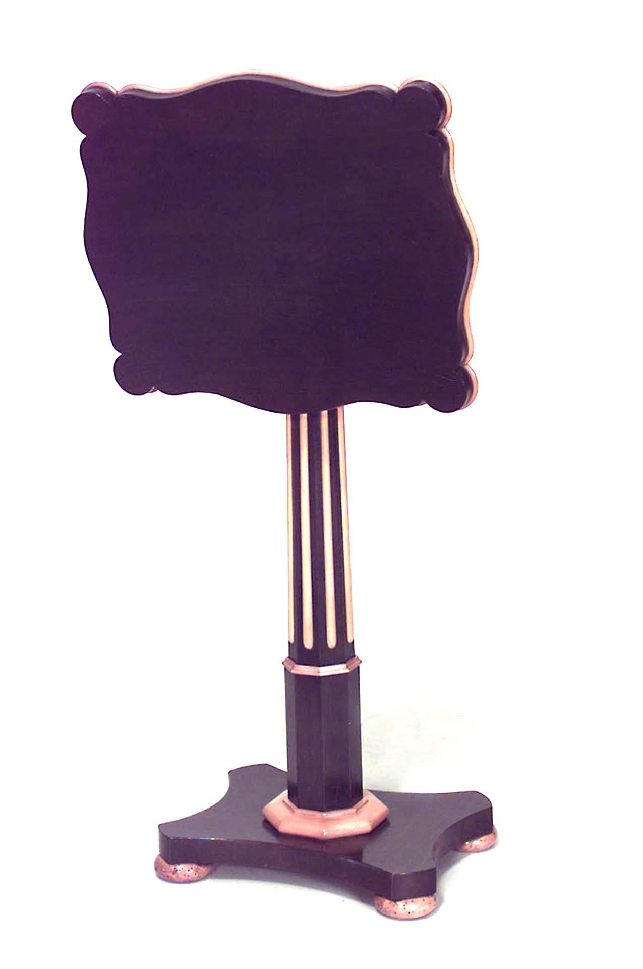 Baltique Table d'appoint continentale en palissandre baltique et bois satiné en vente