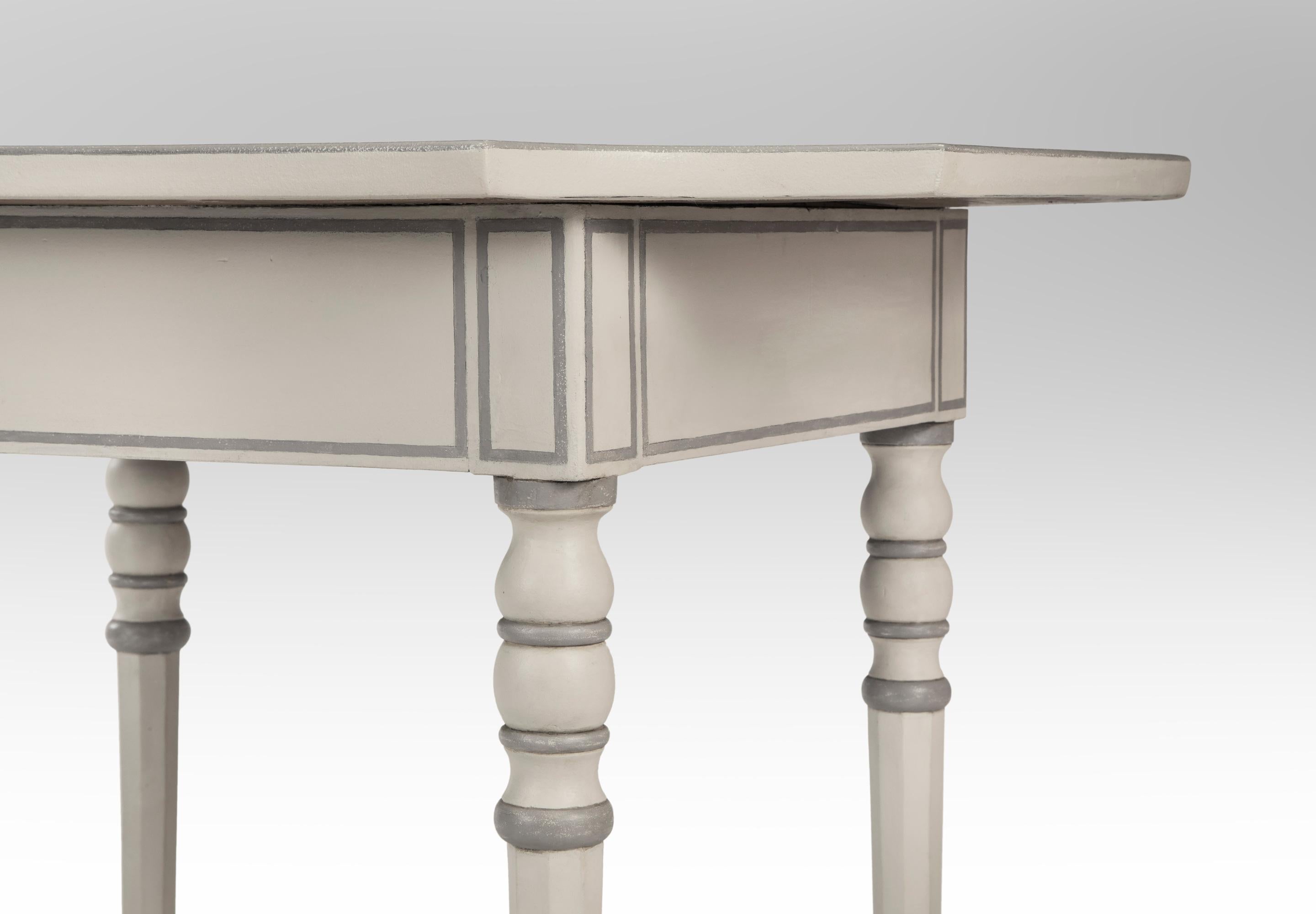 Wood Continental Baroque Gray Painted Table For Sale