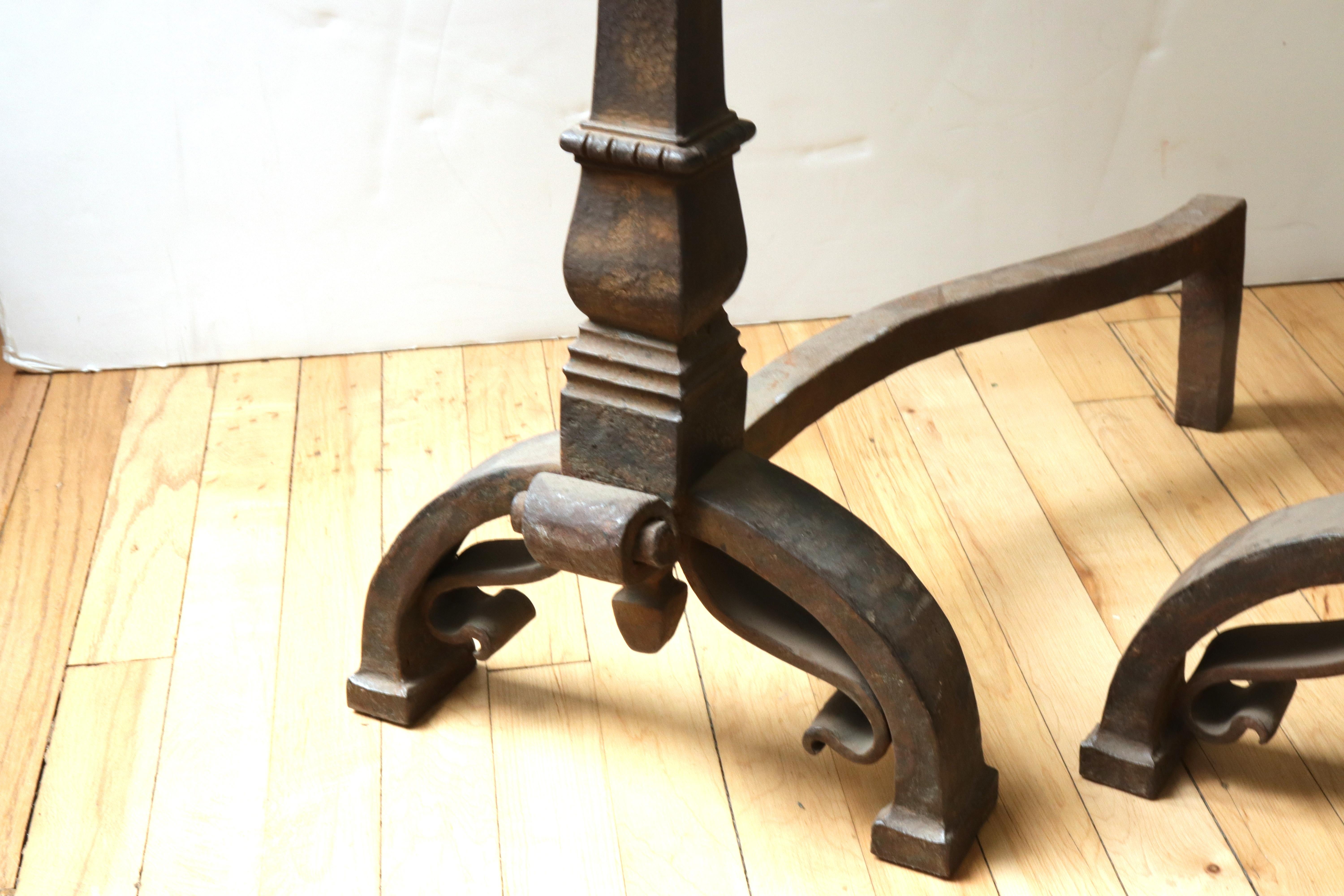 Continental Baroque Wrought Iron Lion Head Andirons In Good Condition For Sale In New York, NY