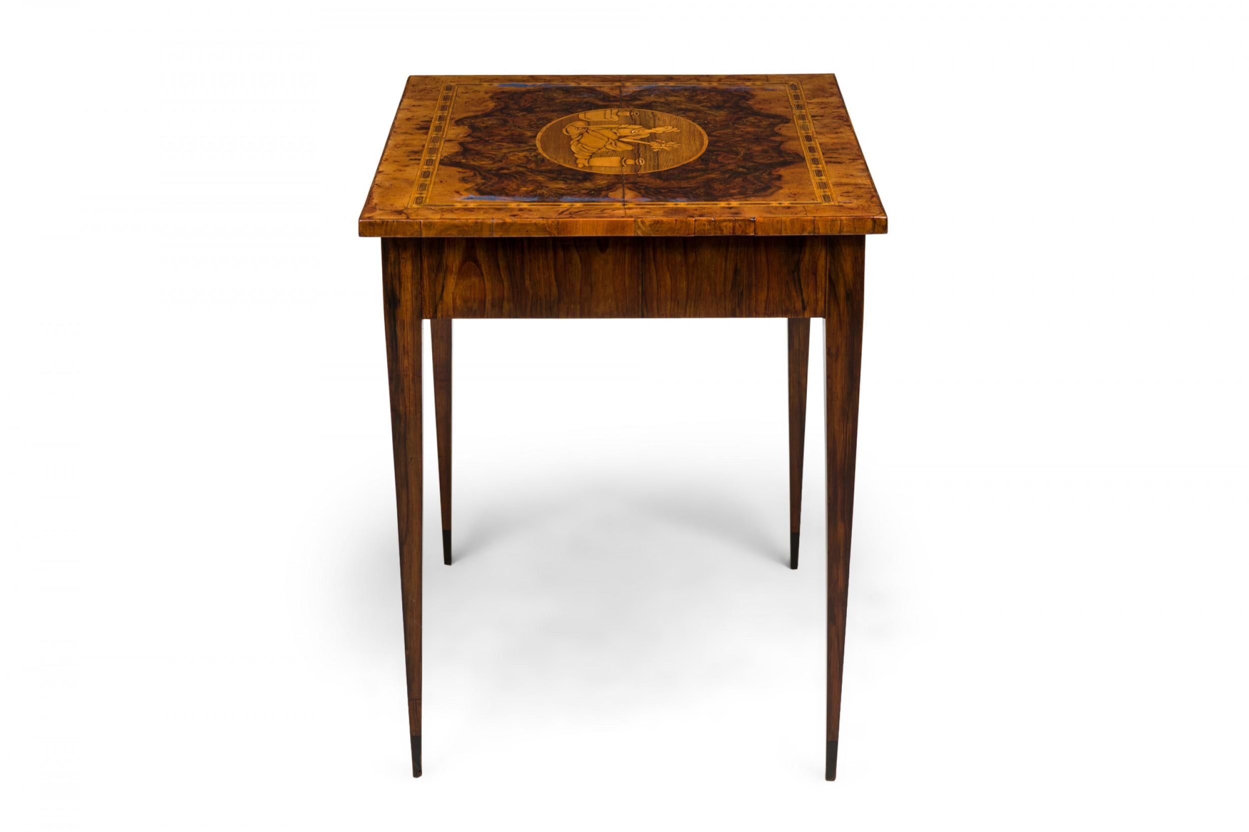 Kontinentaler Biedermeier-Beistelltisch mit Intarsien aus Wurzelholzfurnier (Deutsch) im Angebot