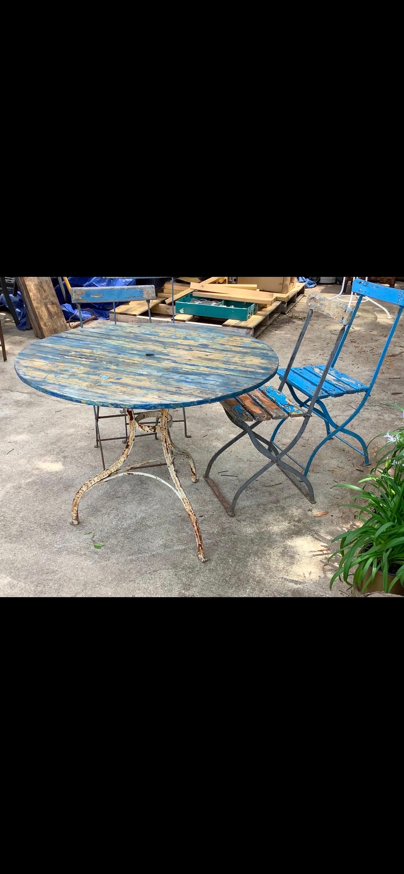 Continental Bistro Table And Chairs In Distressed Condition For Sale In Houston, TX