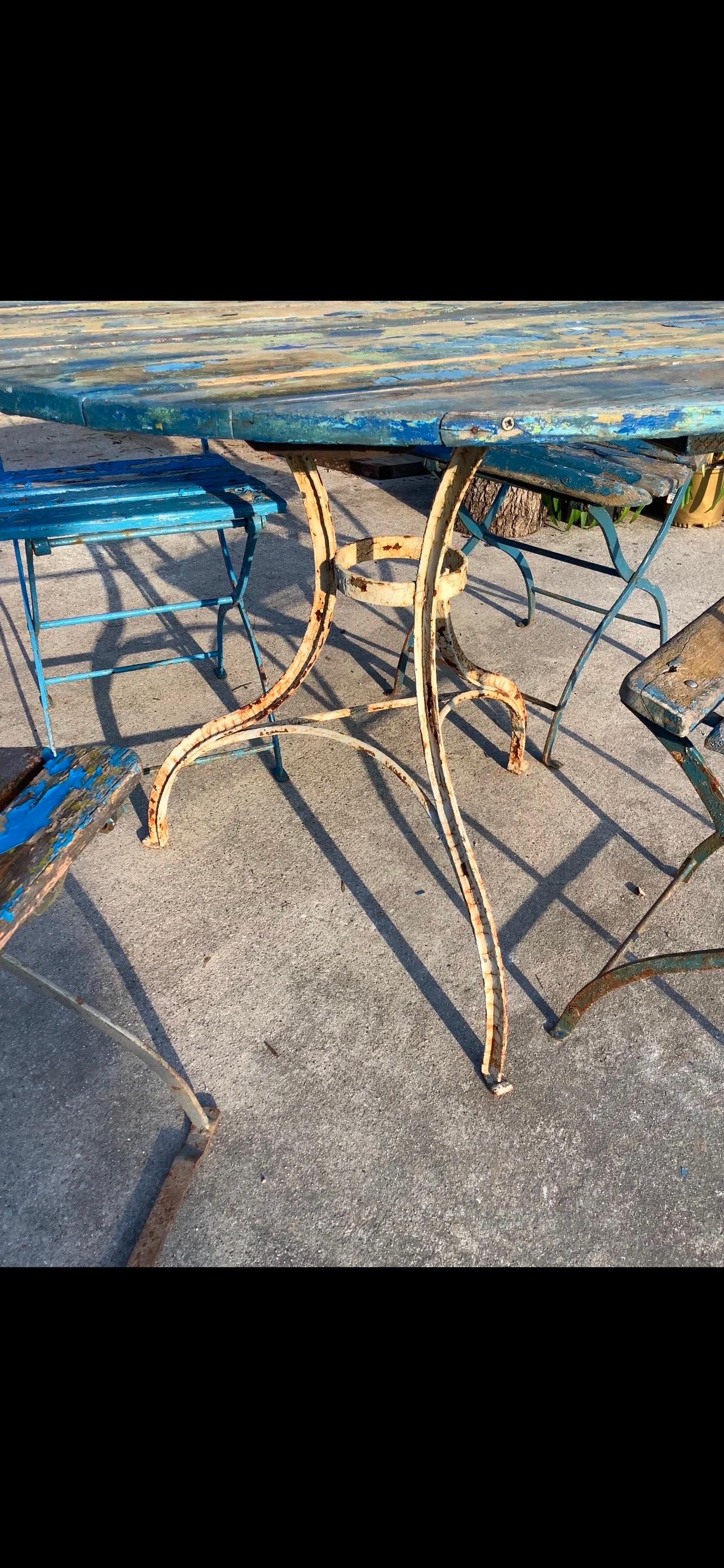 Early 20th Century Continental Bistro Table And Chairs For Sale