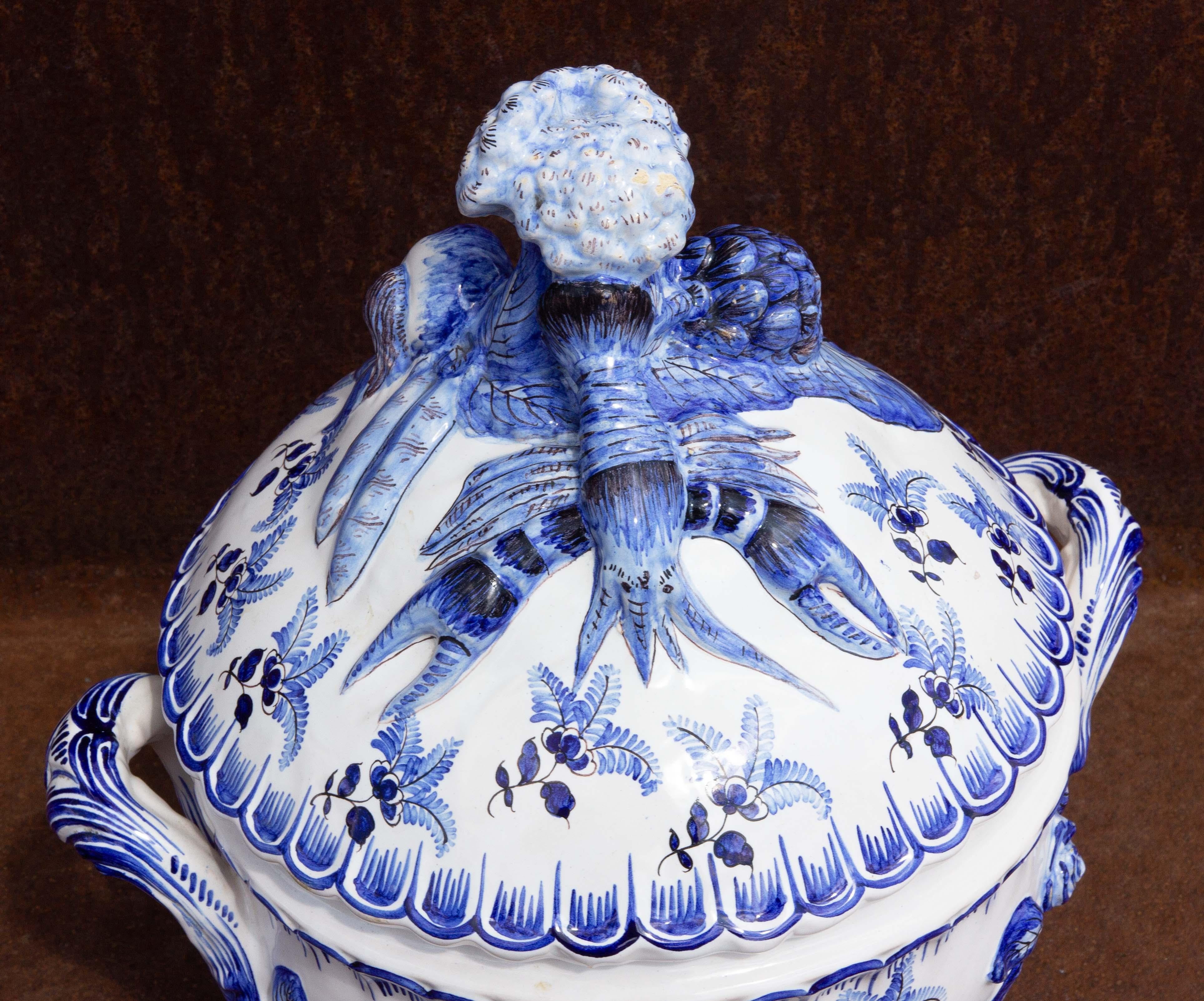 Continental Blue and White Tureen with Lobster and Vegetables 19th Century In Good Condition In Rochester, NY