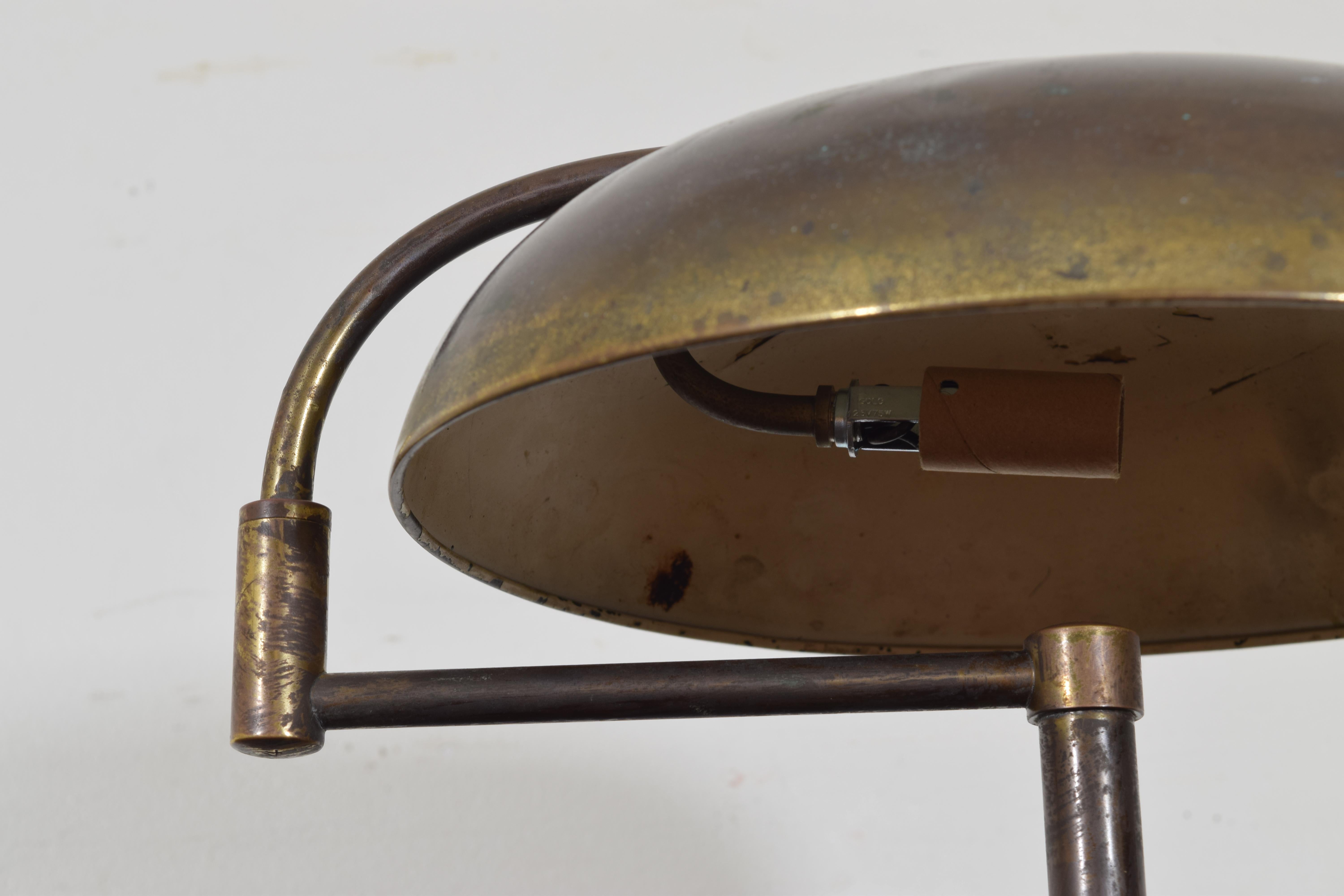 Continental Brass and Wooden Mid-20th Century Pivoting Table Lamp 1