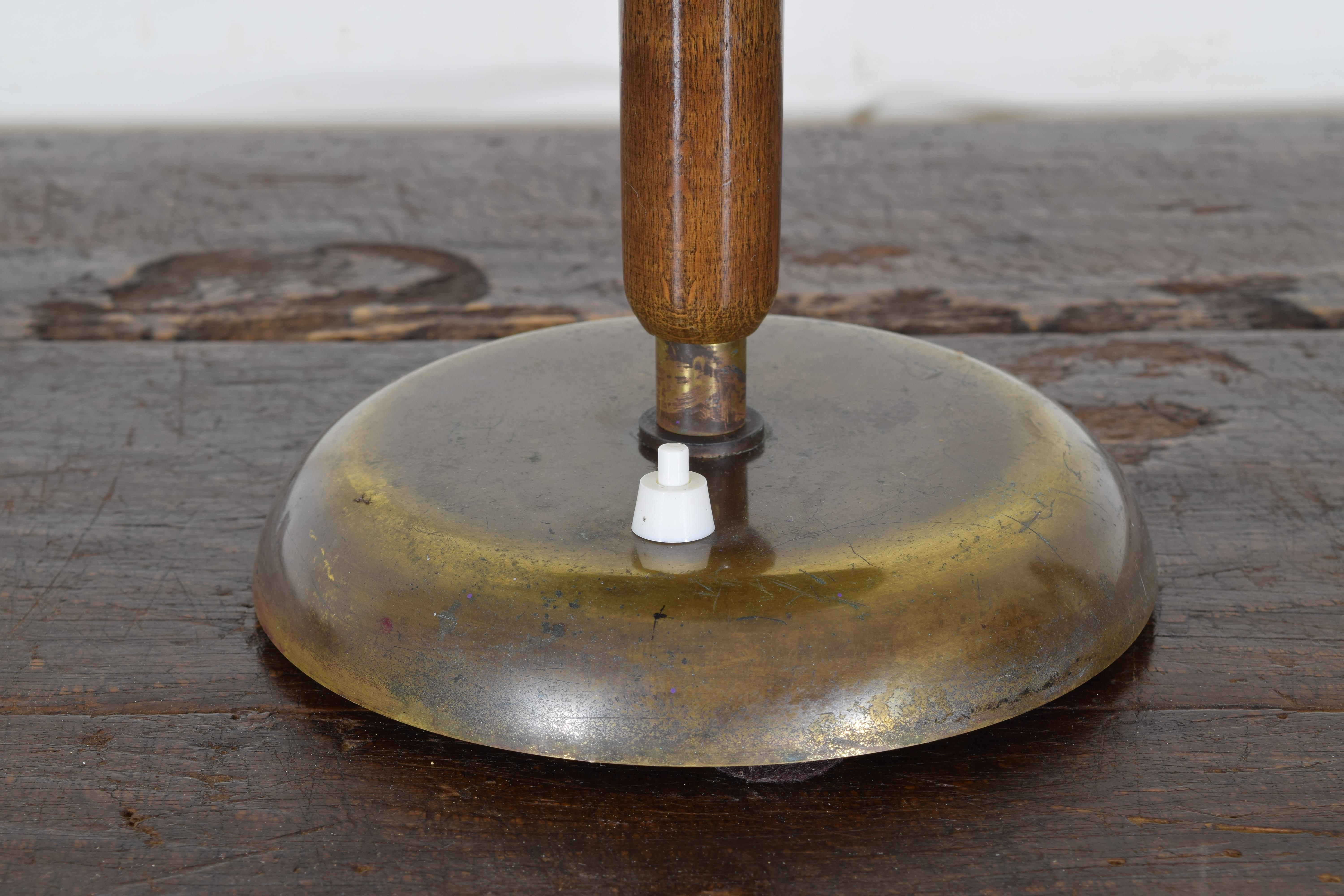 Continental Brass and Wooden Mid-20th Century Pivoting Table Lamp 3
