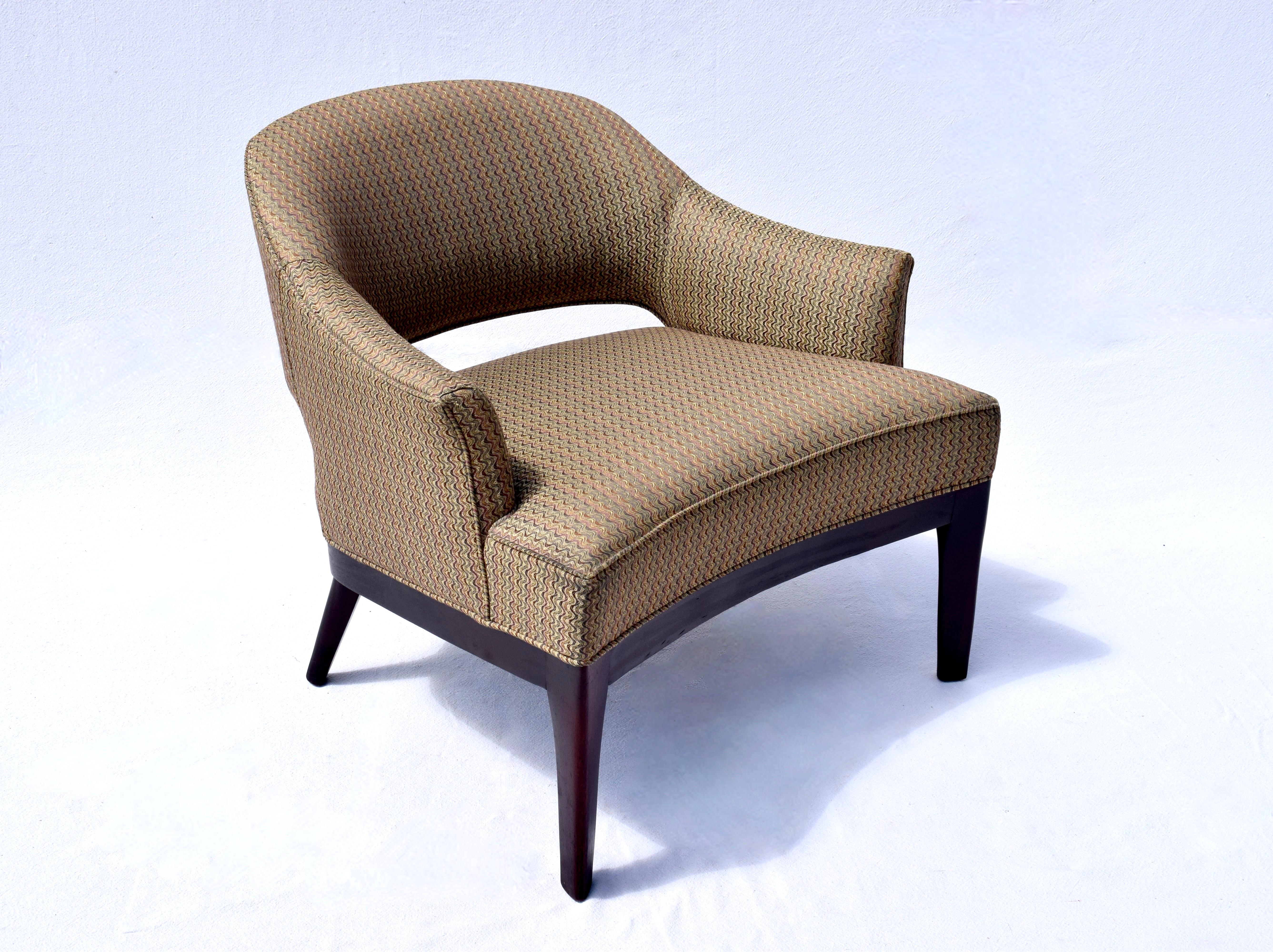 Continental Club Chair by Thomas O'Brien Century Furniture In Good Condition For Sale In Southampton, NJ