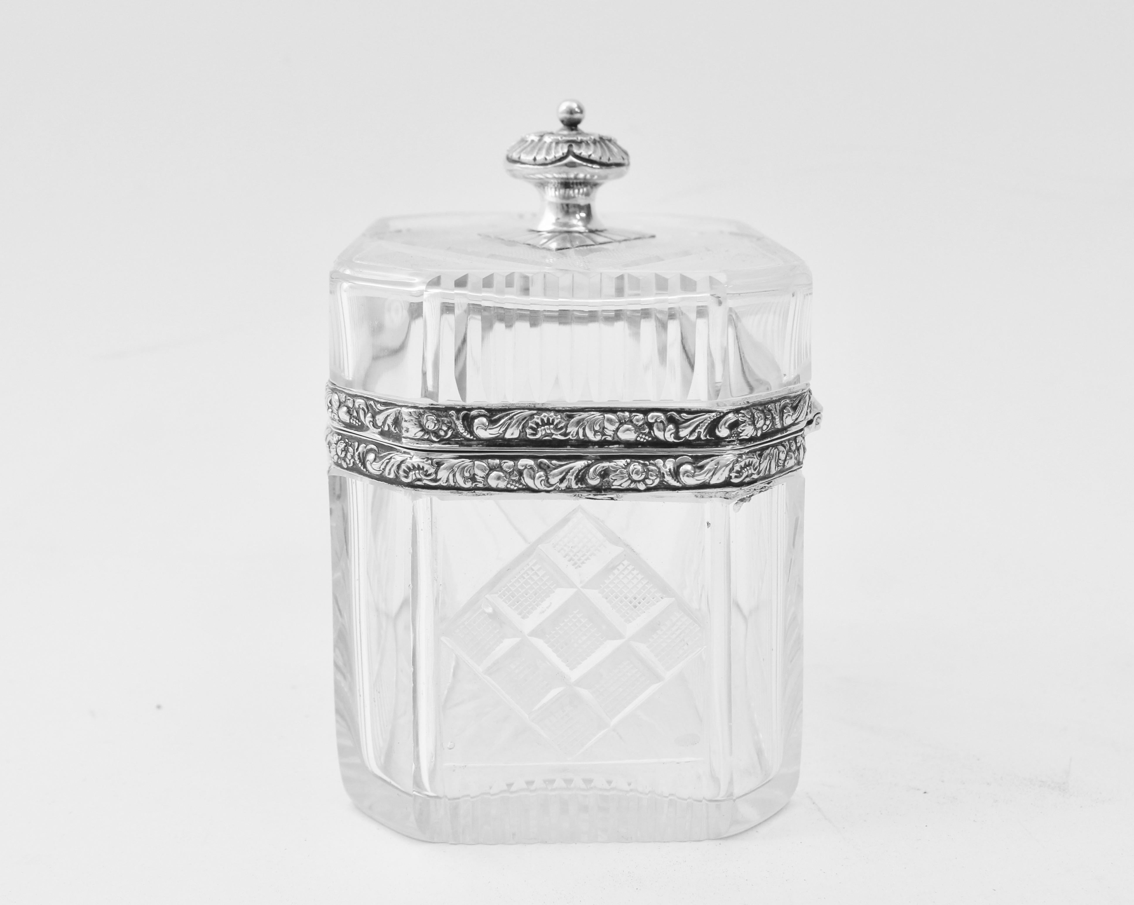 Continental Cut Glass and Silver Decorative Box, circa 1900 For Sale 2