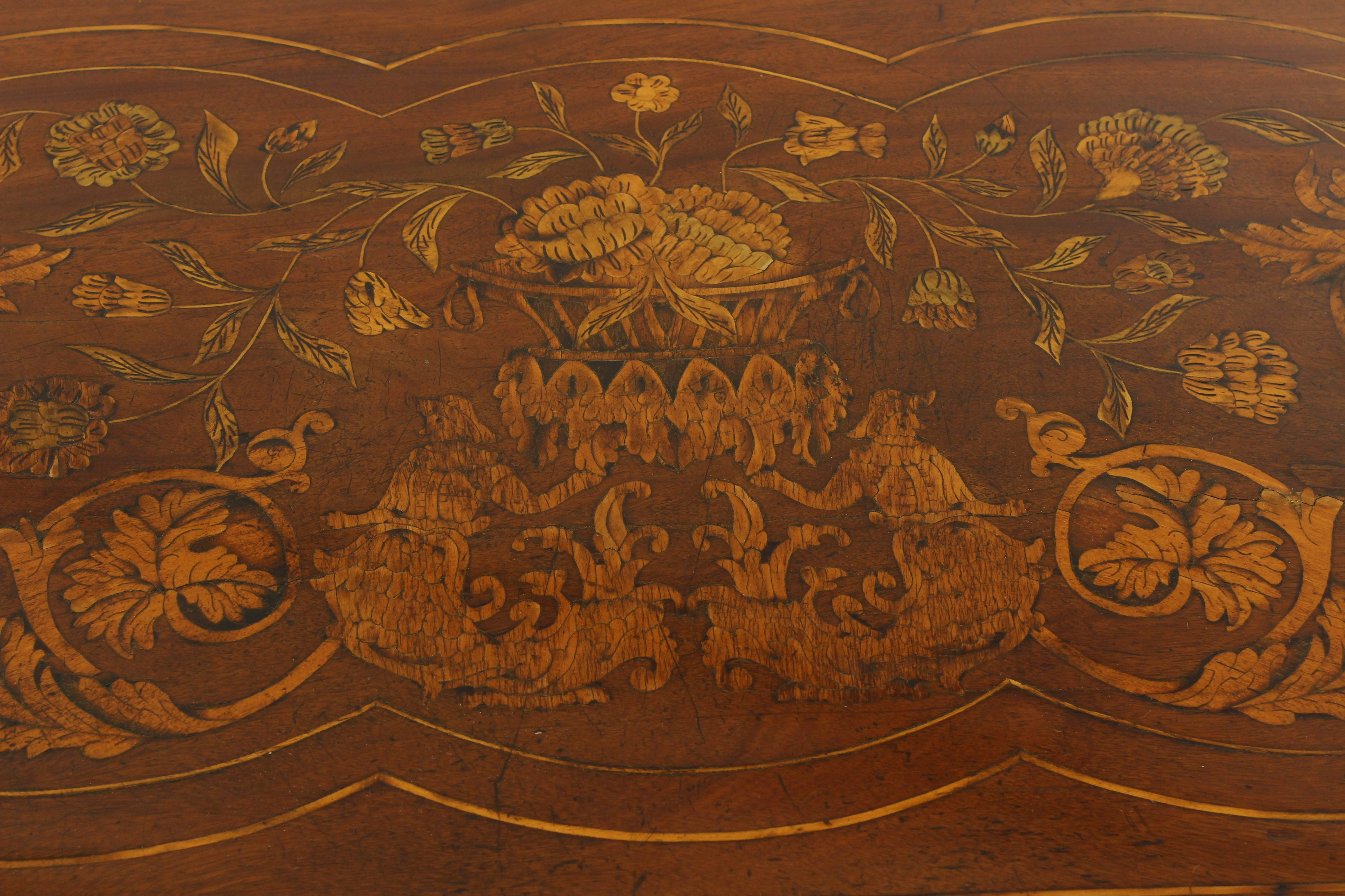 Continental Dutch Inlaid Roll Top Desk, 18th-19th Century For Sale 4
