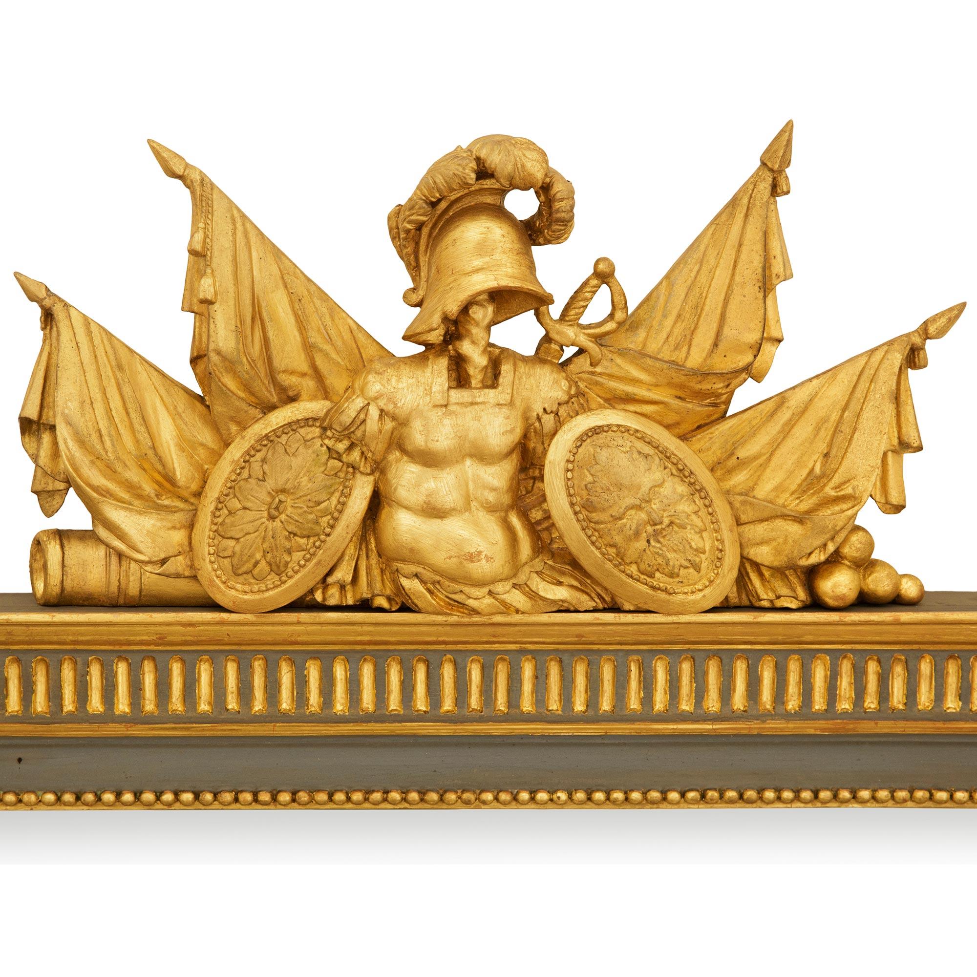 Kontinentale frühes 19. Jahrhundert Neo-Klassische St. patiniert und Giltwood Spiegel (Patiniert) im Angebot