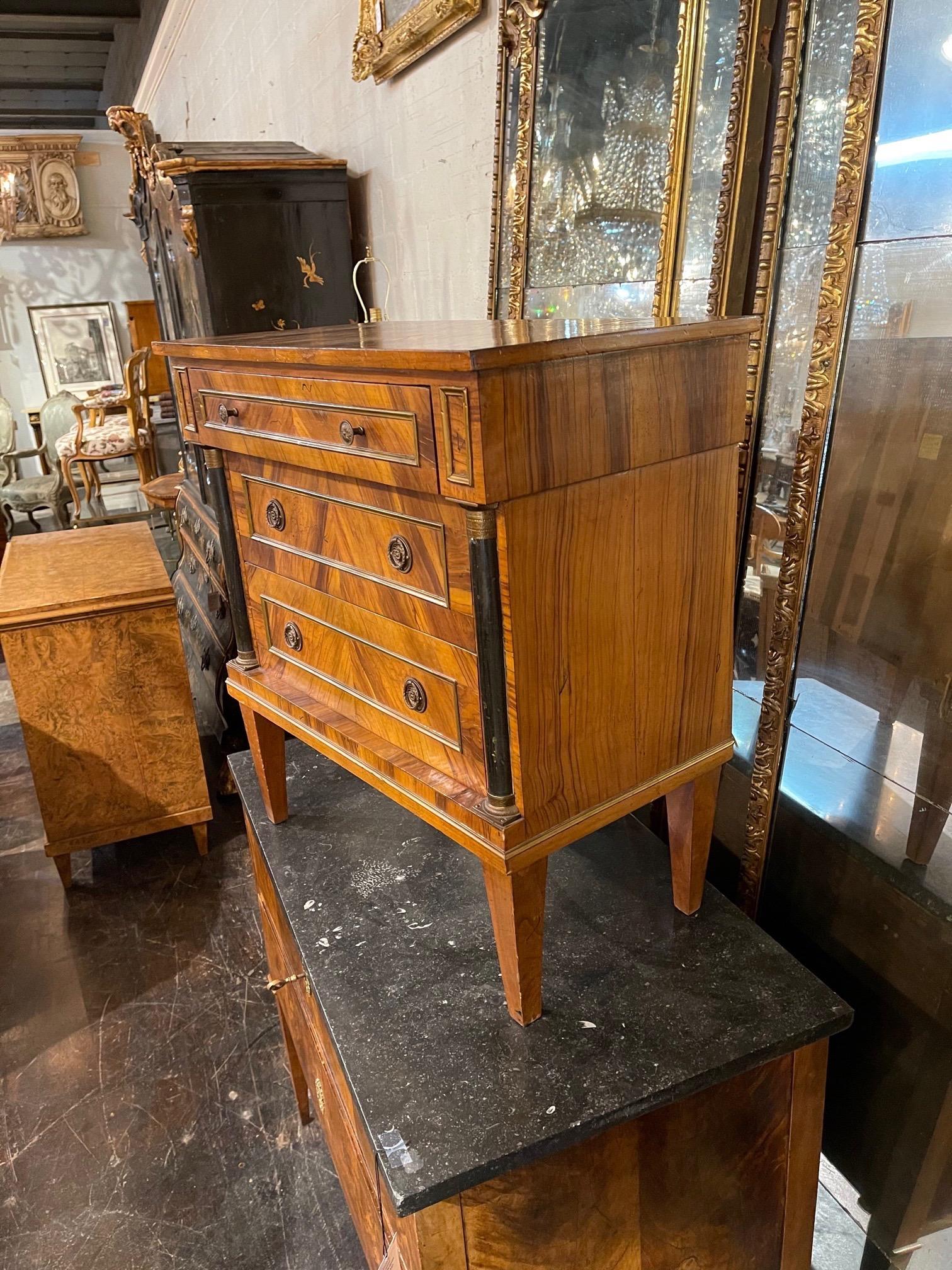 Continental Empire Style Burl Wood and Ebonized Side Table In Good Condition For Sale In Dallas, TX