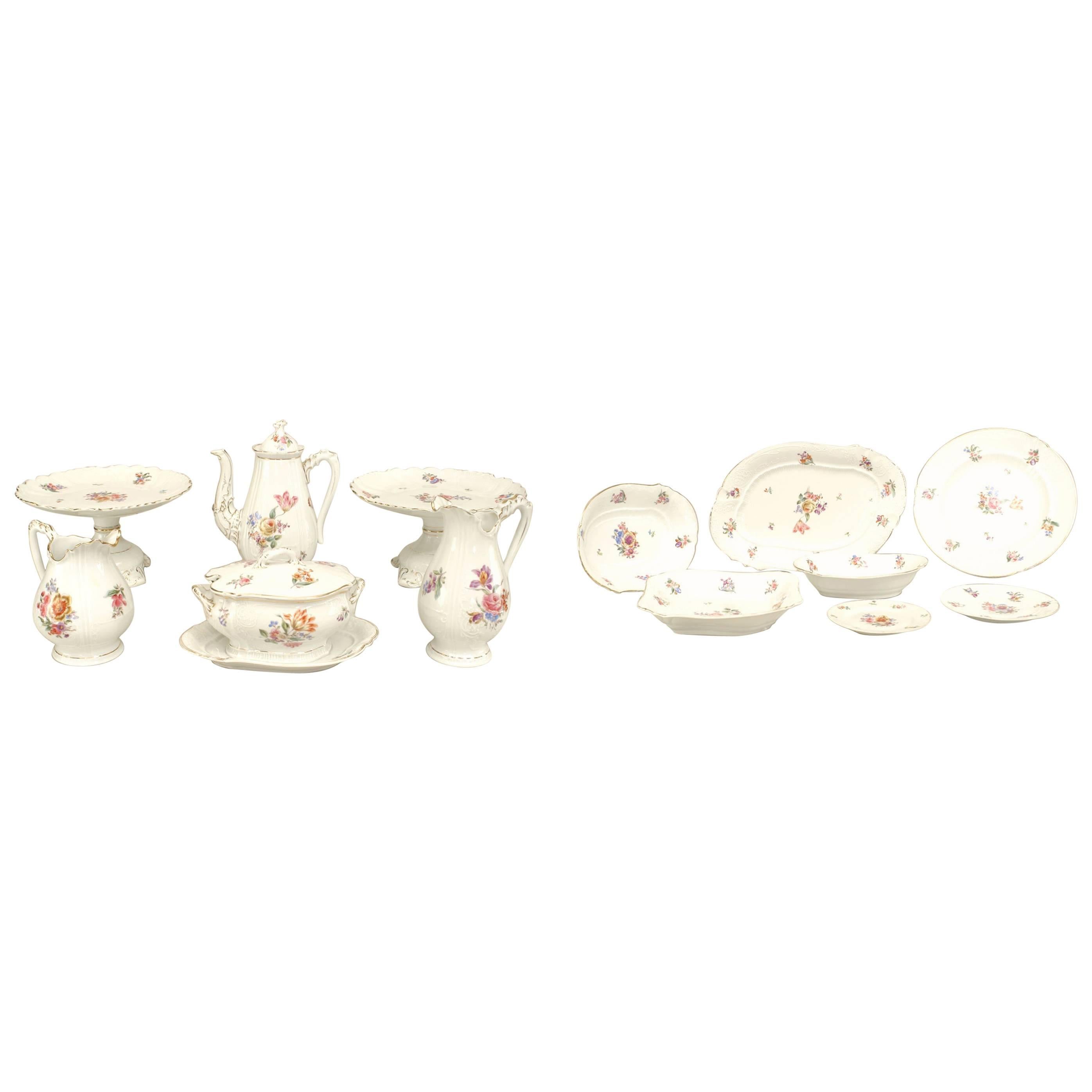 Set of Continental German Porcelain Dinner Service