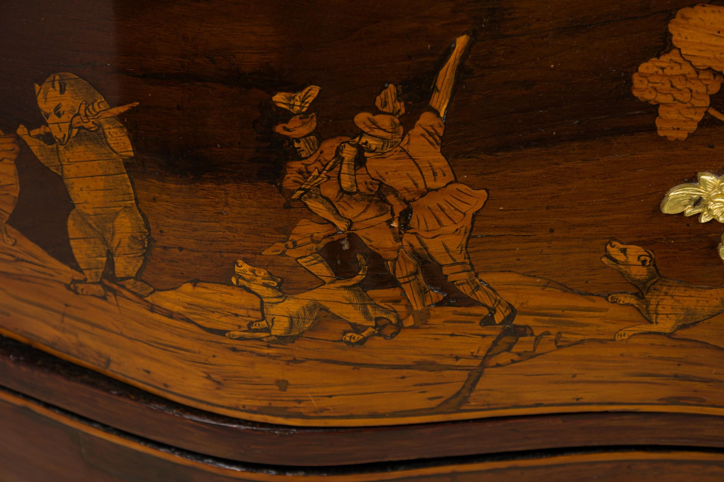 Bronzo Continental German Louis XV style (18th Century) Inlaid Bombe Shaped Commode in vendita