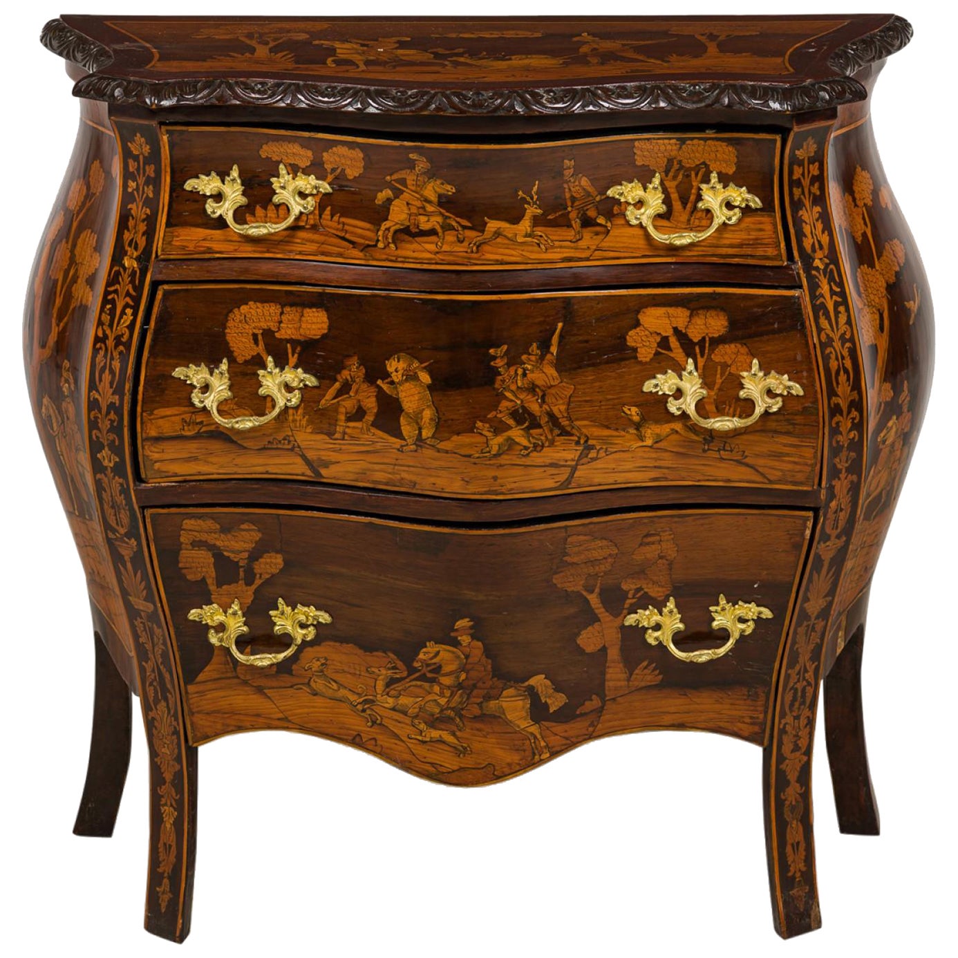 Continental German Louis XV style (18th Century) Inlaid Bombe Shaped Commode in vendita