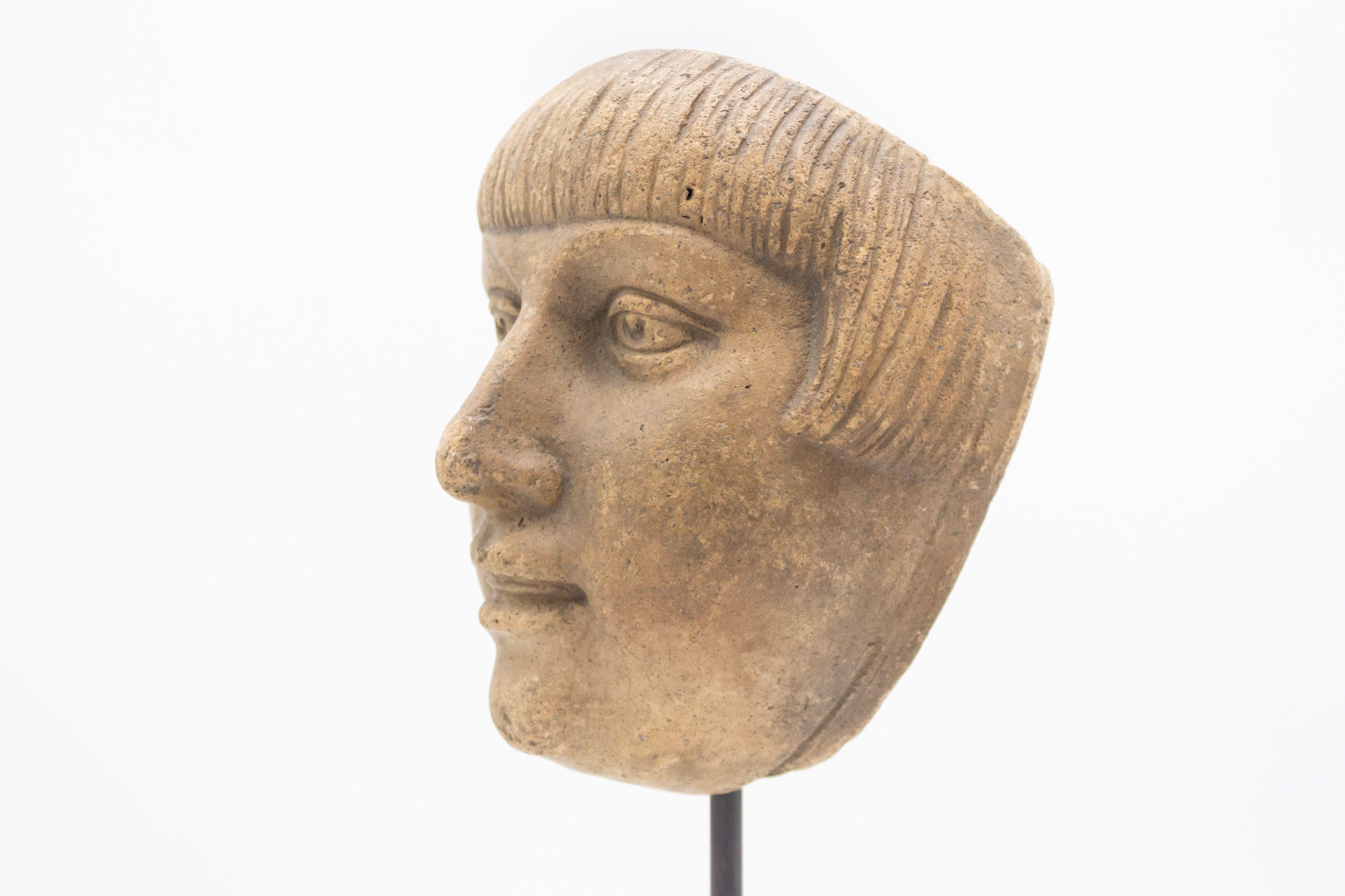 Autre Masque en terre cuite d'Allemagne continentale en vente