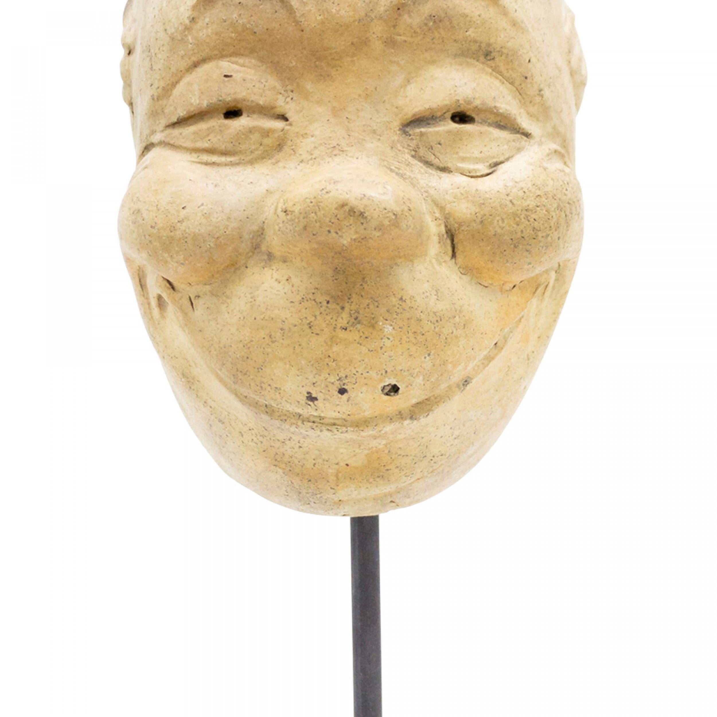 Máscara de terracota alemana continental Alemán en venta