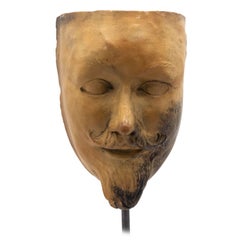 Máscara de terracota alemana continental