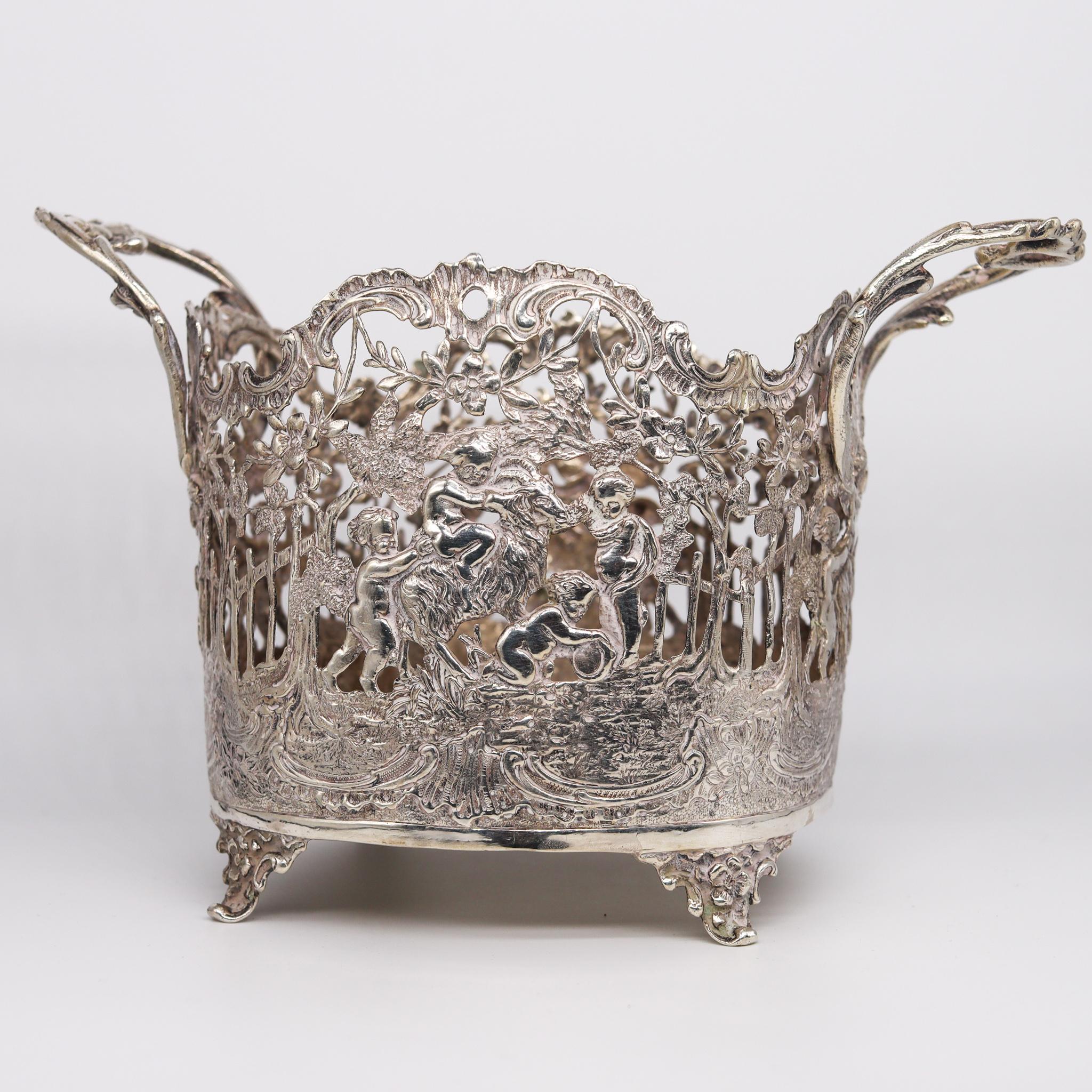 Early 20th Century Continental Germany 1900 Art Nouveau Hanau Jardiniere in .925 Sterling Silver For Sale