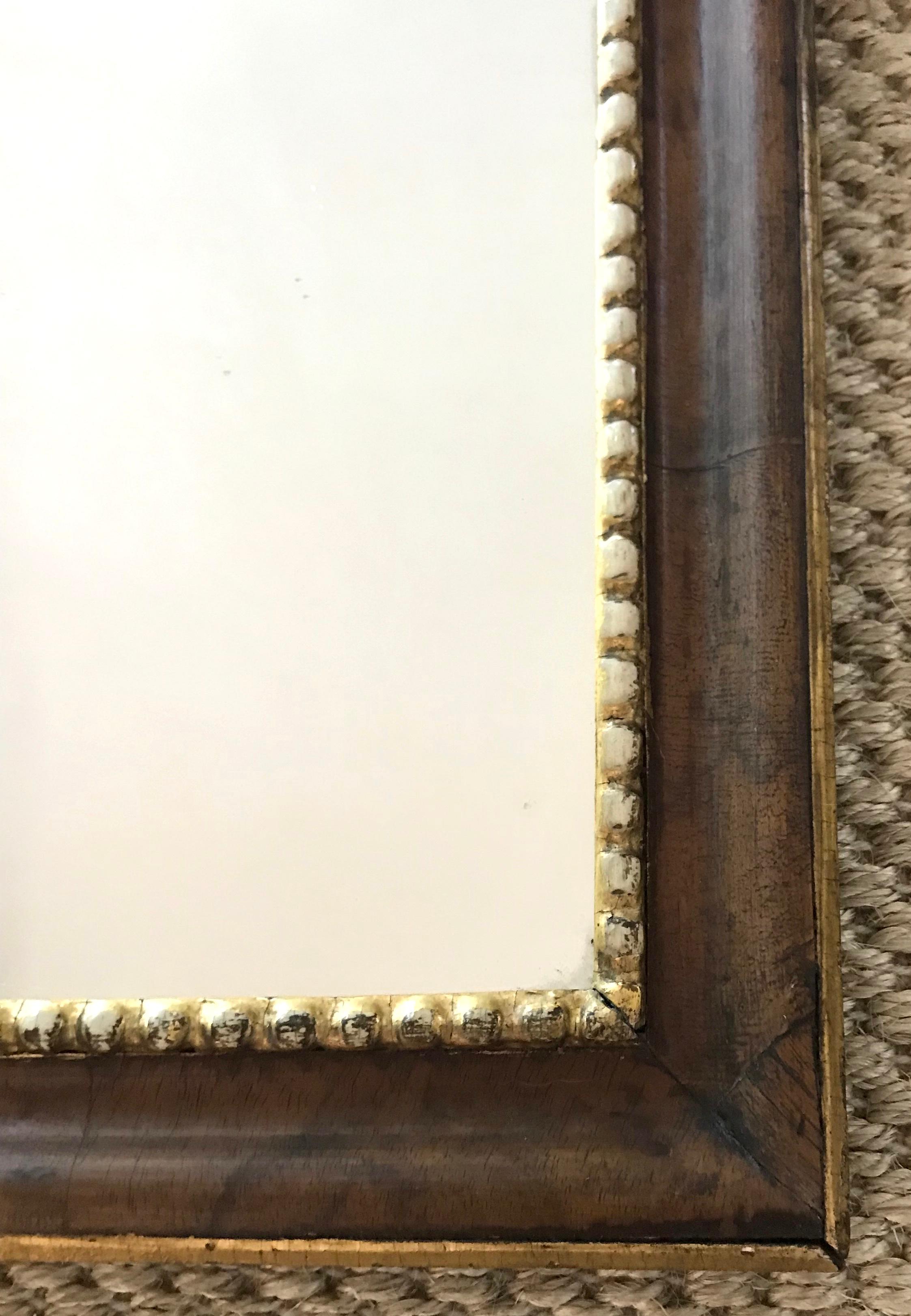 Continental Gilt Walnut Mirror In Good Condition In New York, NY