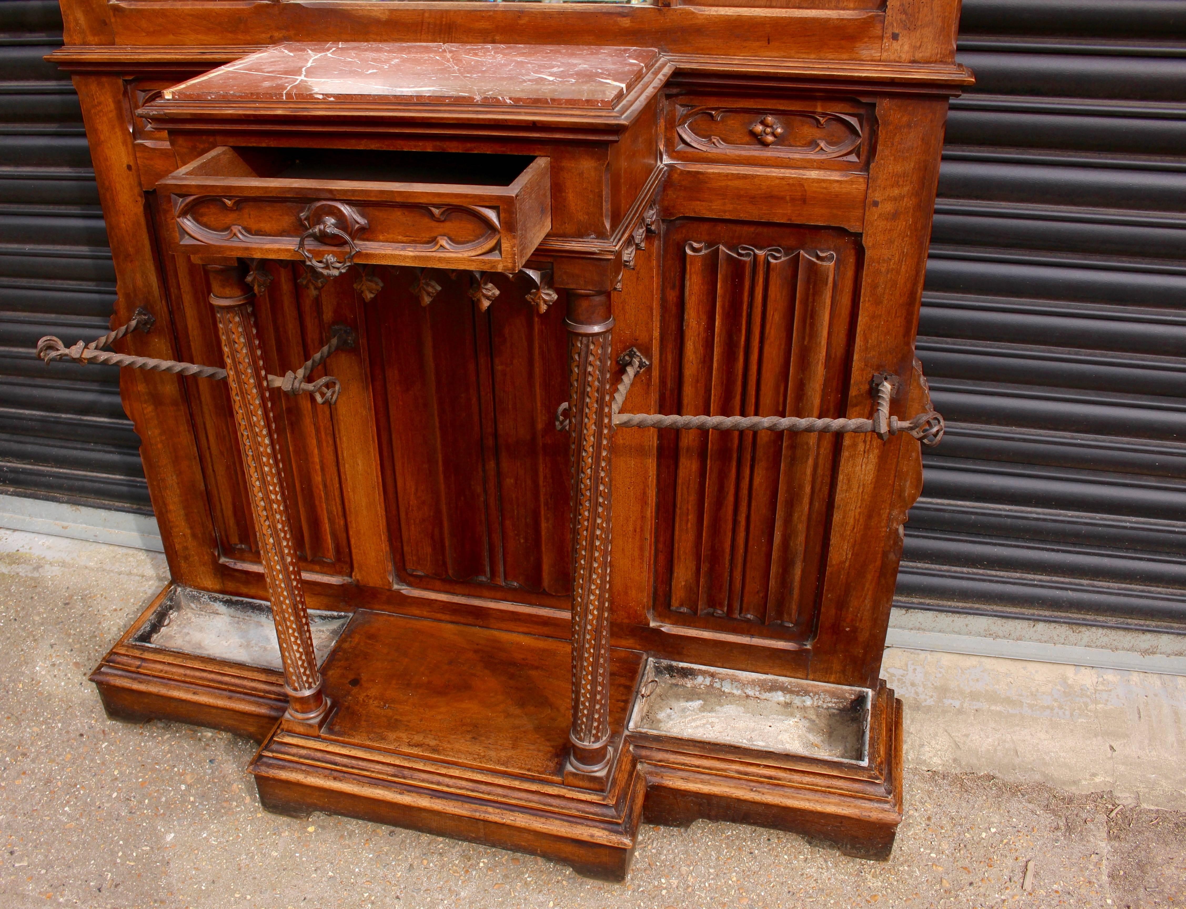 Continental Gothic Revival Carved Walnut Hall Stand, circa 1890 In Good Condition In Heathfield, East Sussex