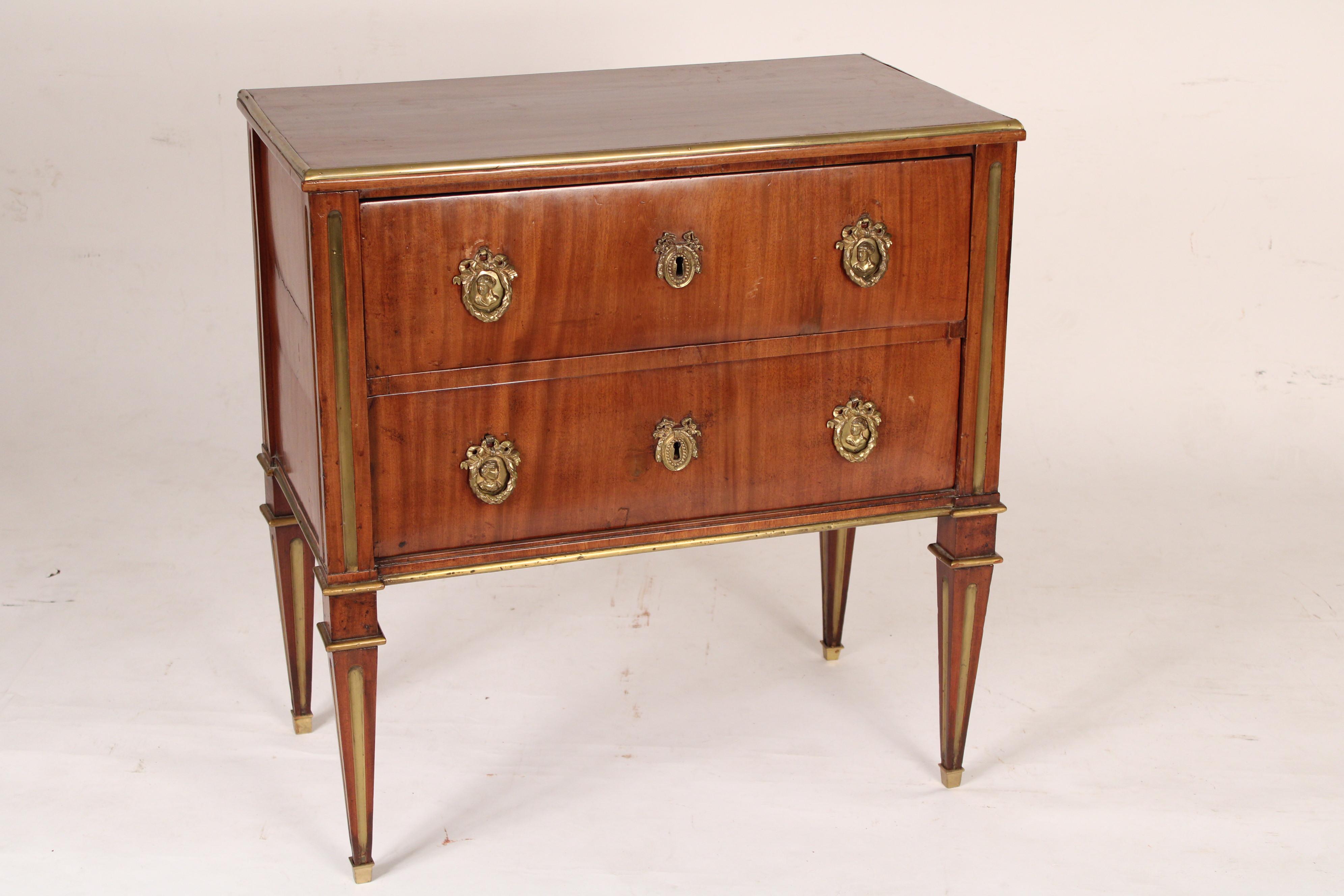 Continental Louis XVI Mahogany Chest of Drawers with Brass Inlay In Good Condition For Sale In Laguna Beach, CA