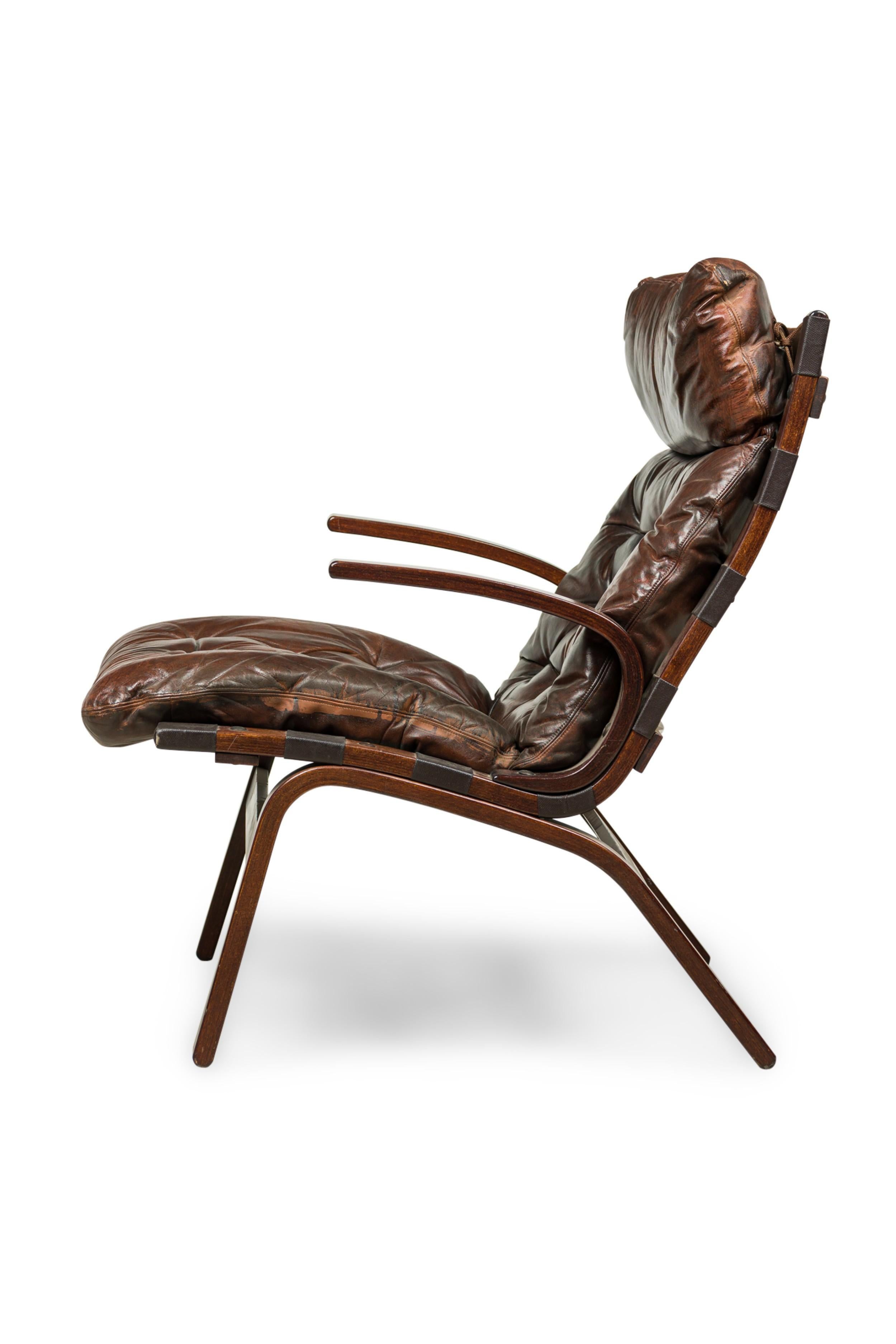 Mid-Century Modern Continental Mid-Century Style Tufted Leather Armchair For Sale